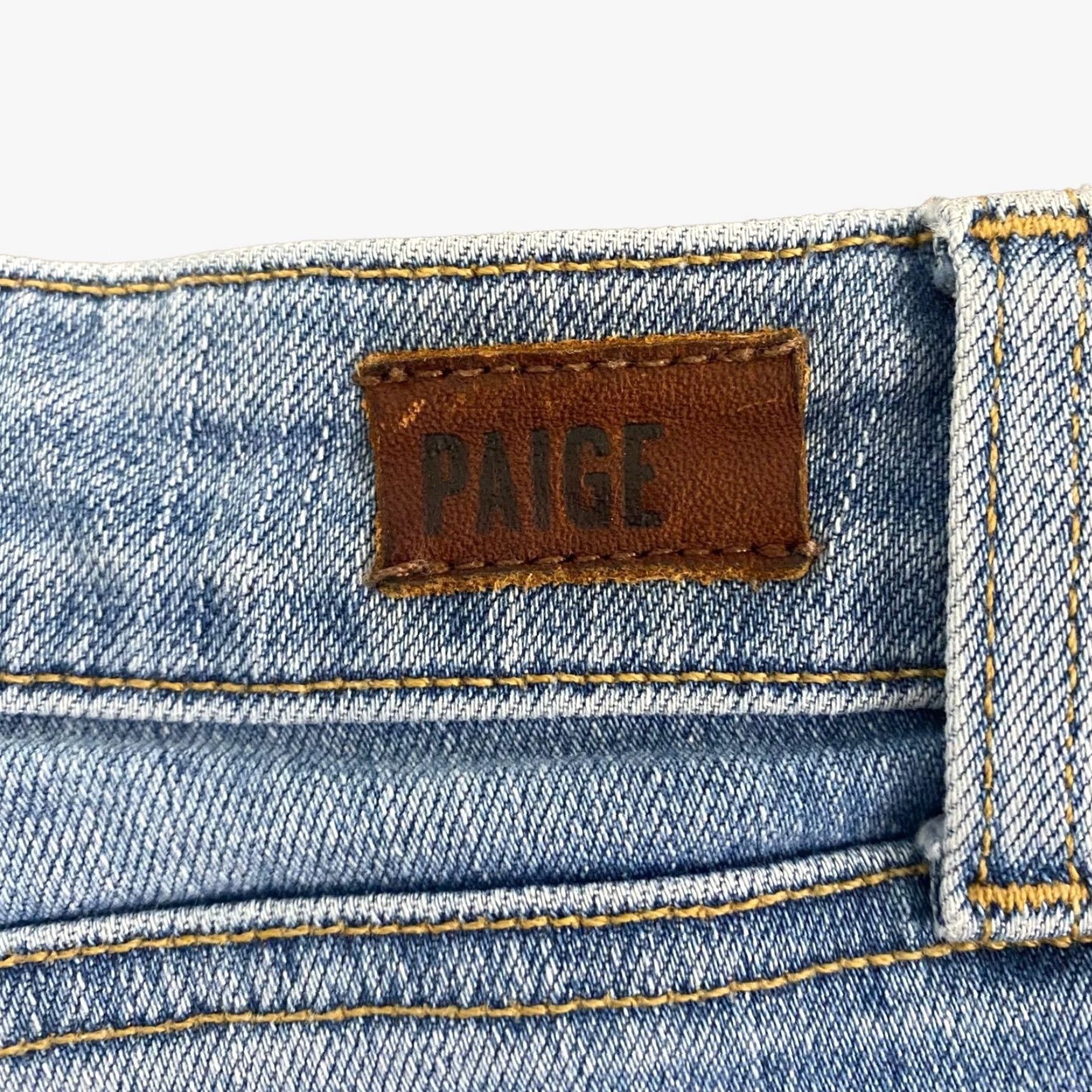 Paige PAIGE Daryn Distressed Jean Shorts Womens 28 Mid-Rise Raw Hem Blue Denim Size 28" / US 6 / IT 42 - 7 Thumbnail