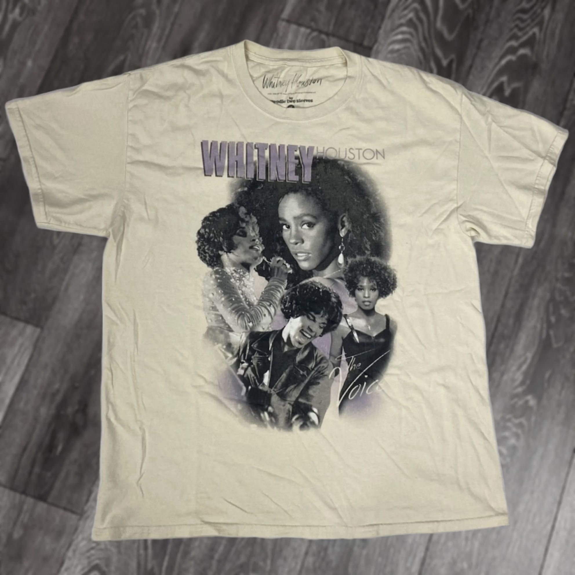 Etro VINTAGE Whitney Houston Retro Graphic T-shirt Men Medium Yellow Short Sleeve Music Size US M / EU 48-50 / 2 - 1 Thumbnail