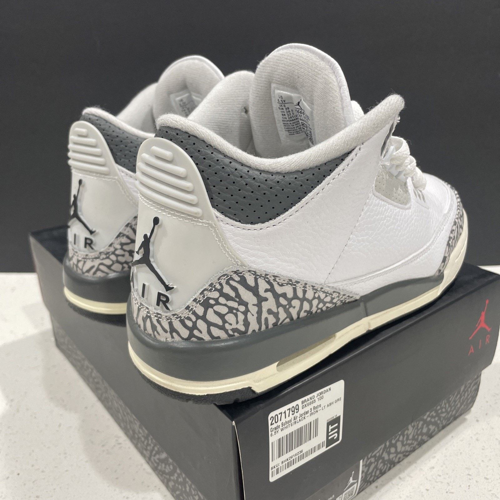 Nike Jordan 3 Retro Hide N' Sneak Black Elephant DX6665-100 Size US 8 / IT 38 - 10 Thumbnail