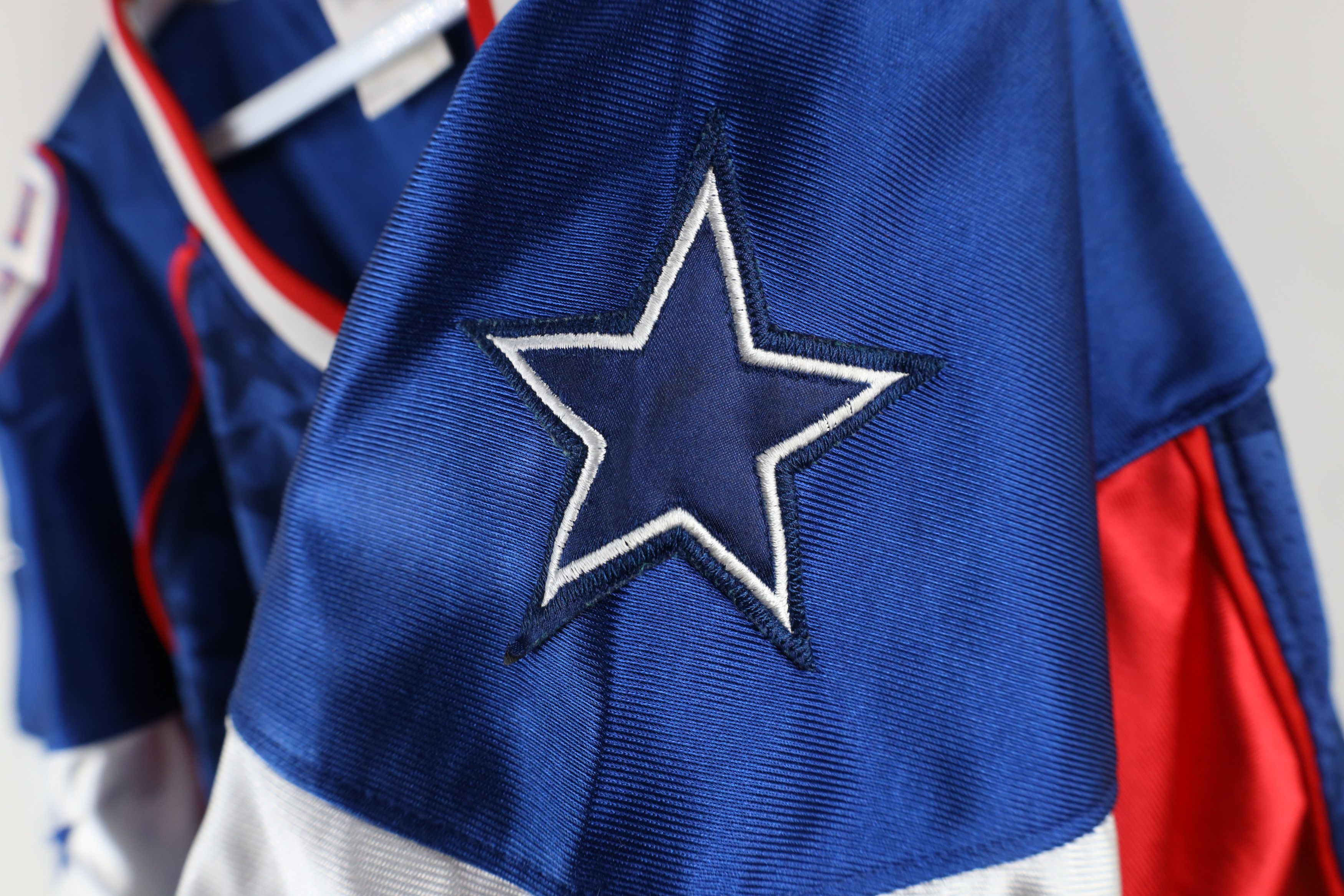 Reebok × Vintage Vintage Reebok Pro Bowl Tony Romo Football Jersey Blue #9 Size US XXL / EU 58 / 5 - 6 Thumbnail