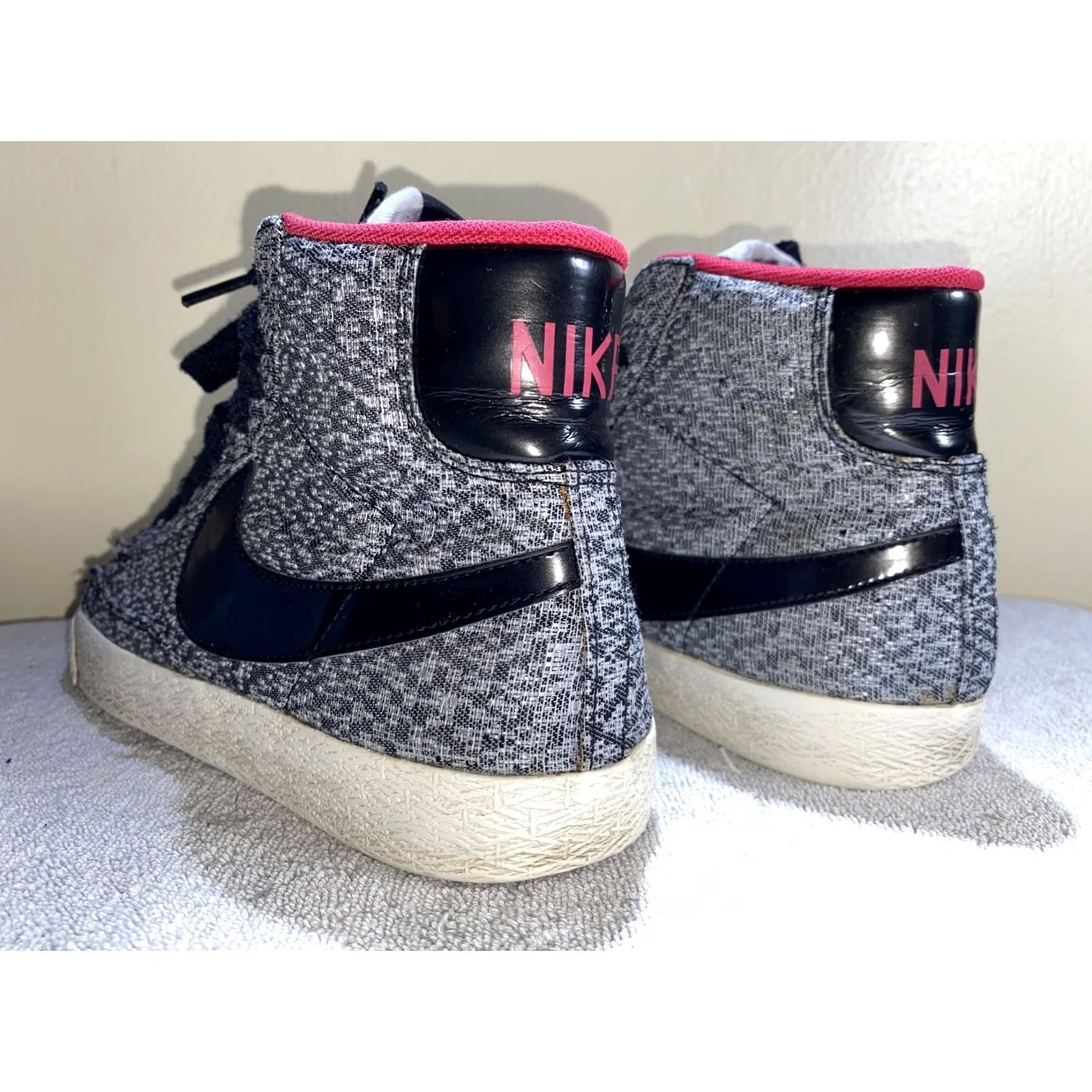 Nike Nike Blazer Mid Women Sneaker Black Lace 7 Size M / US 6-8 / IT 42-44 - 4 Thumbnail