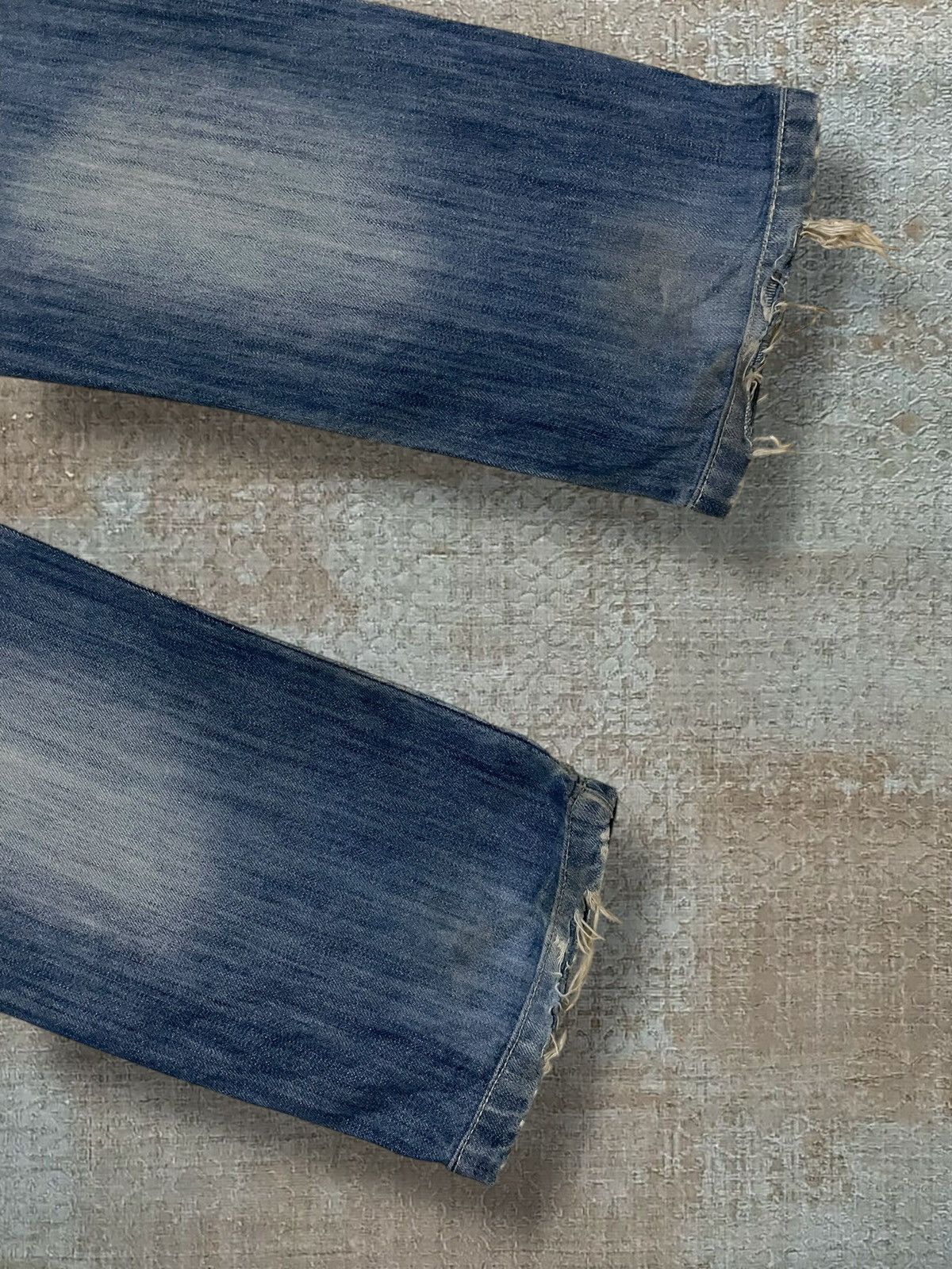 Japanese Brand Vintage 1990s Designer Republica Distressed Mudwash Denim Size US 31 - 13 Thumbnail