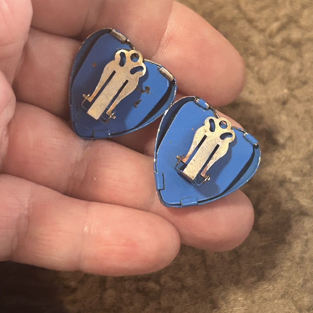 Vintage Vintage 70s-80s blue painted heart clip on earrings Size ONE SIZE - 5 Thumbnail