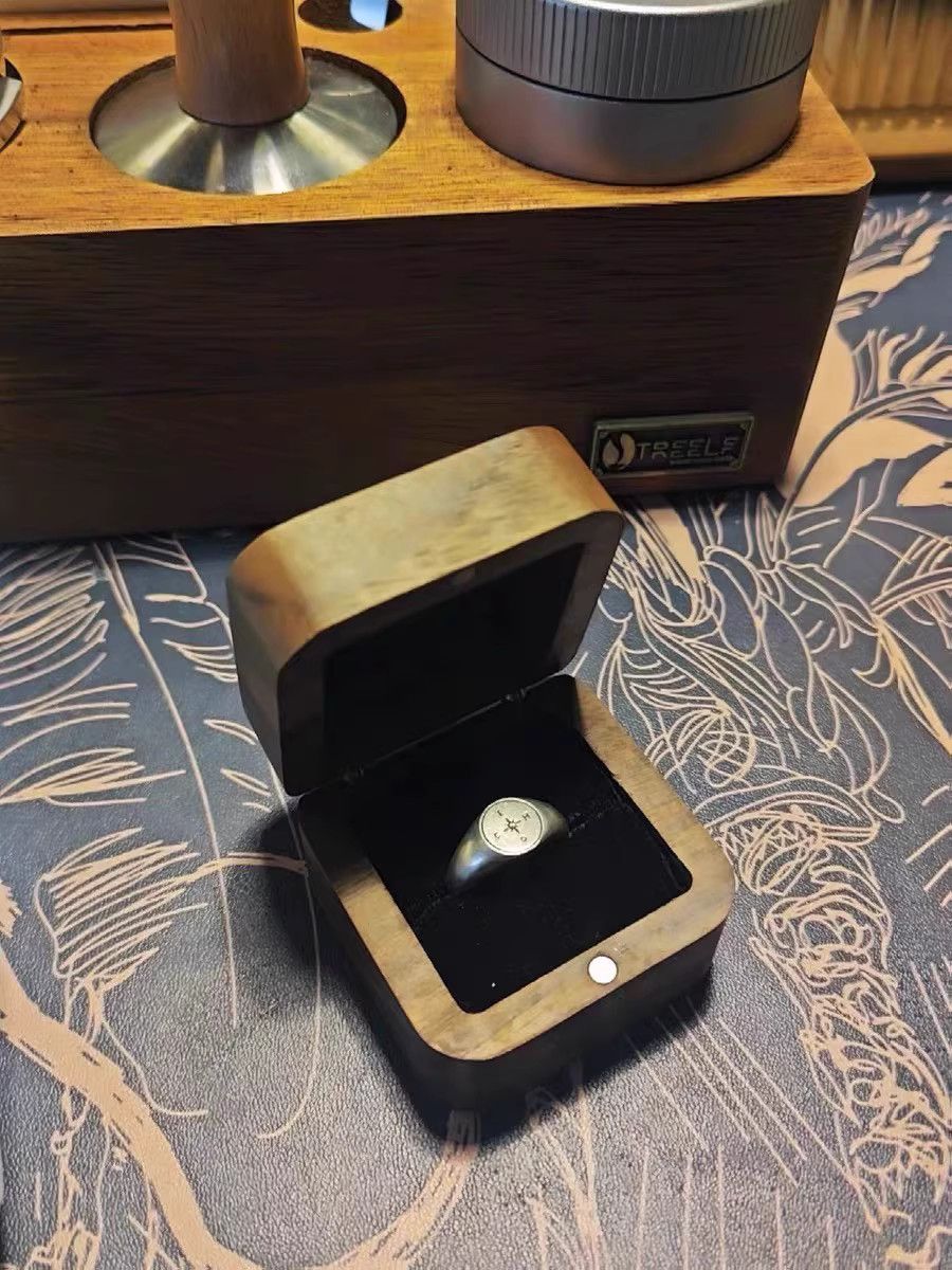 VIBE Chrome VIBE Silver Ring Vintage Rings🔥🔥🔥 Size ONE SIZE - 4 Thumbnail