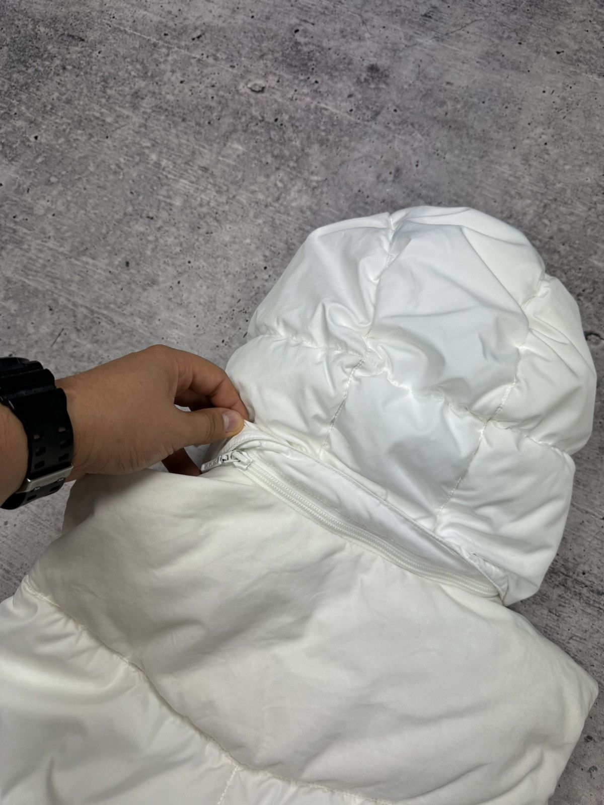 Nike × Vintage Vintage Nike Swoosh 90’s Y2K Style White Hooded Puffer Vest Size M / US 6-8 / IT 42-44 - 23 Thumbnail
