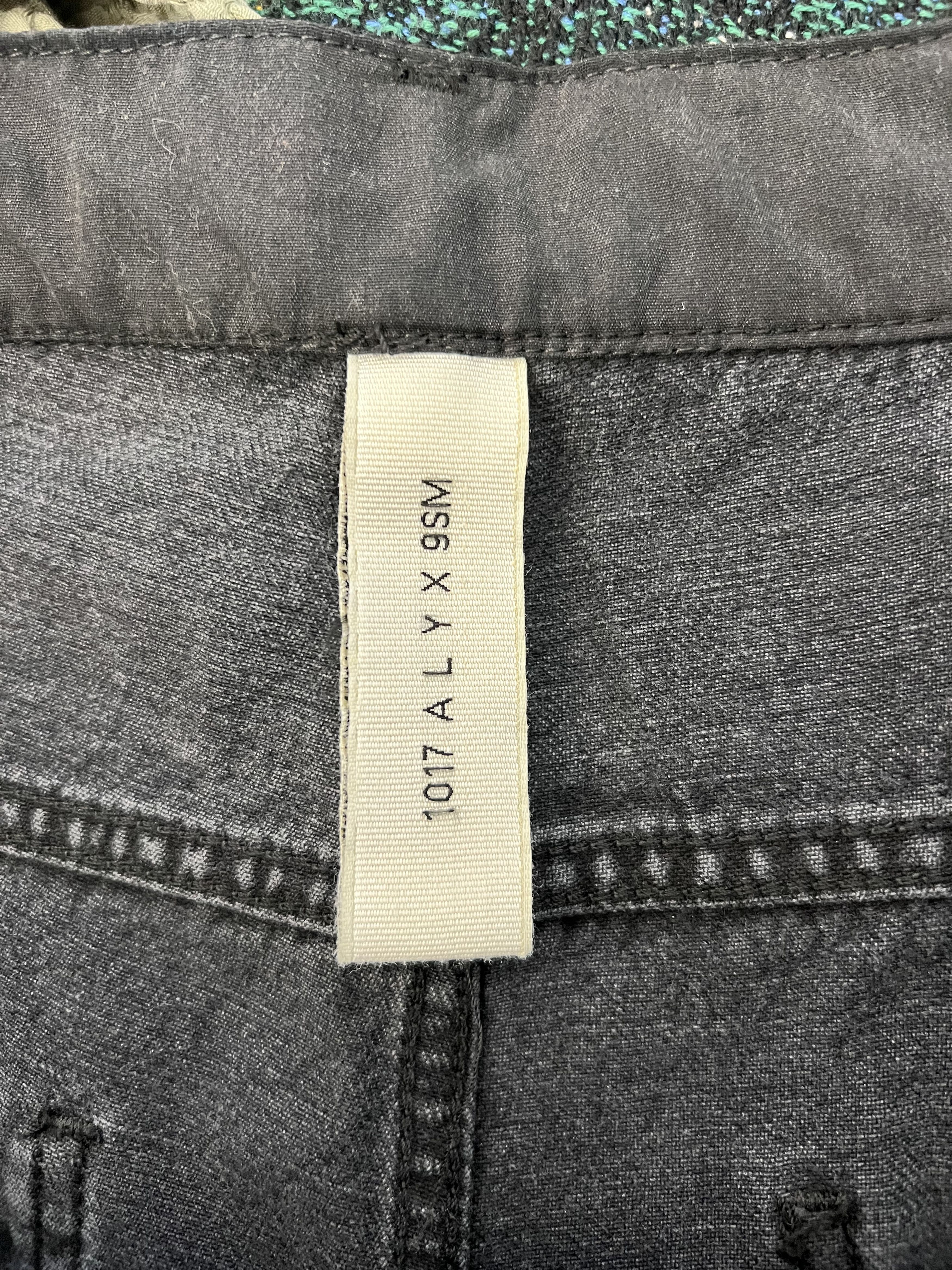 1017 ALYX 9SM 1017 Alyx 9SM Oversized Cargo Jeans in Black Size US 34 / EU 50 - 8 Thumbnail