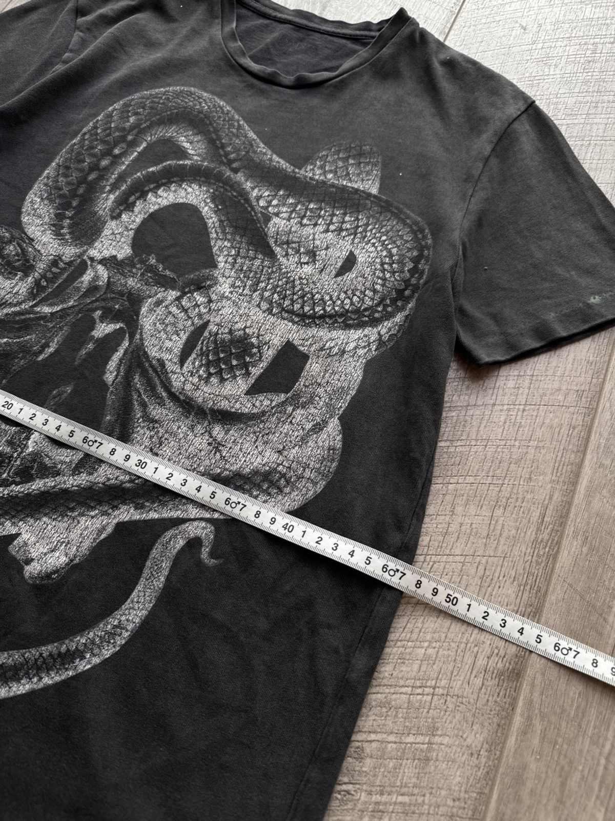 Allsaints Allsaints Taipan SS Crew snake skull wash faded t shirt Size US S / EU 44-46 / 1 - 7 Thumbnail