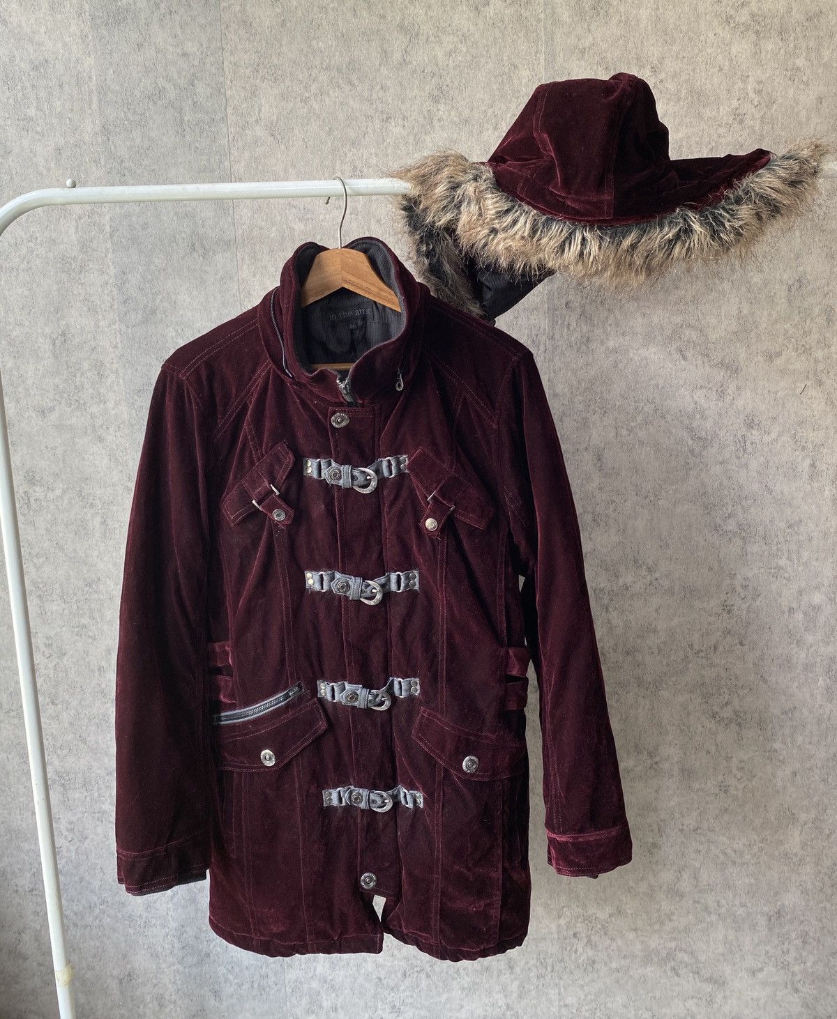 In The Attic In The Attic Red Velvet Shiny Fur Hoodie Jacket Size US M / EU 48-50 / 2 - 3 Thumbnail