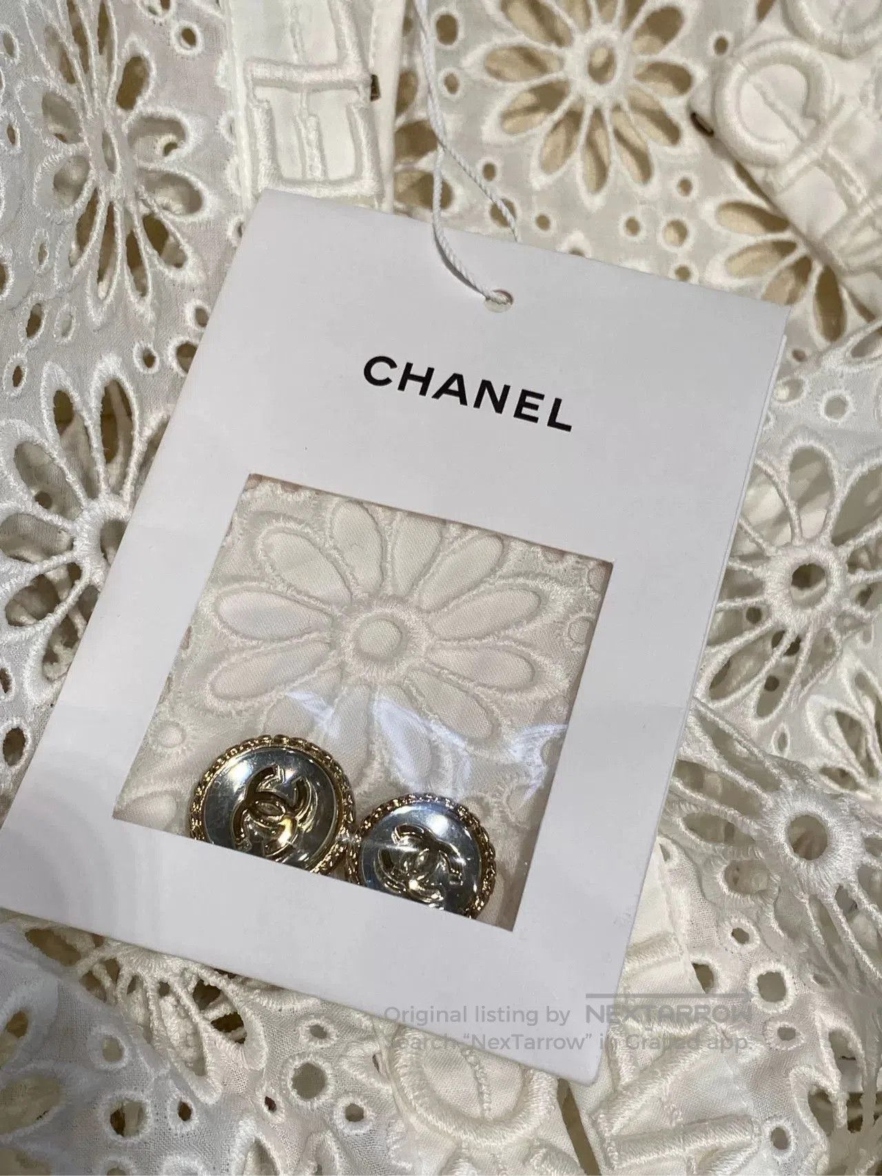 Chanel Chanel 2021 White Openwork Cardigan. Size US XS / EU 42 / 0 - 4 Thumbnail