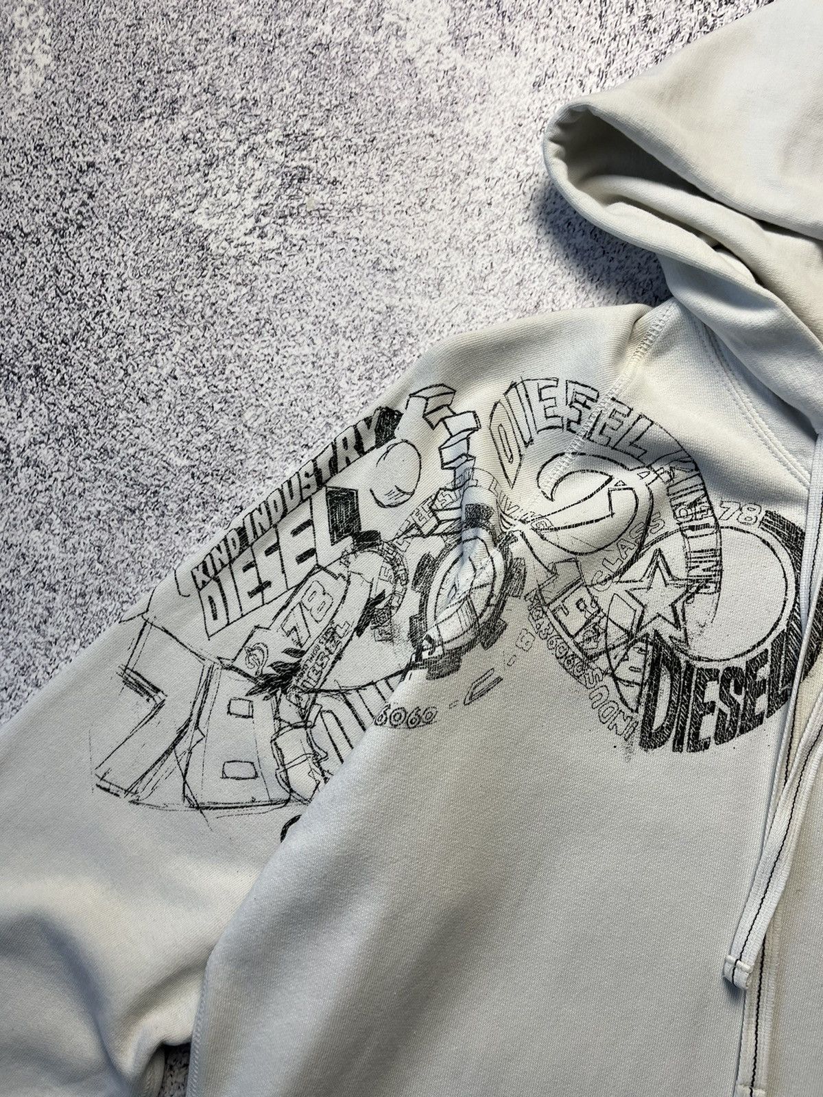 Diesel Rare Vintage Diesel hoodie big logo white Y2K Size US M / EU 48-50 / 2 - 7 Thumbnail