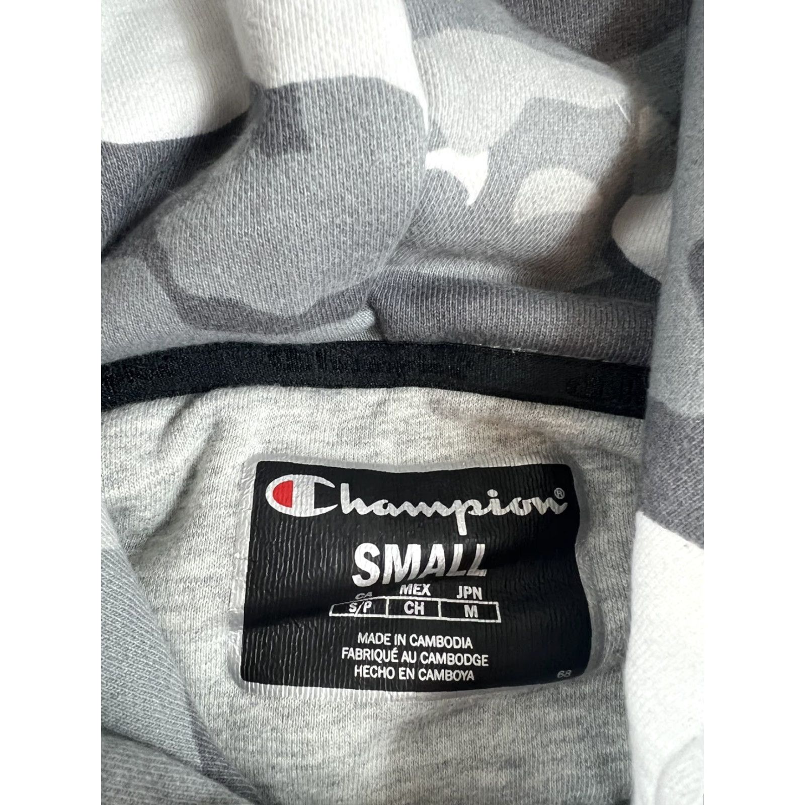 Champion VINTAGE Mens Champion Grey Camo Hoodie Pullover Sweatshirt Size S Gray Hooded Pockets Cotton Gym & Training Mens Size US S / EU 44-46 / 1 - 6 Thumbnail