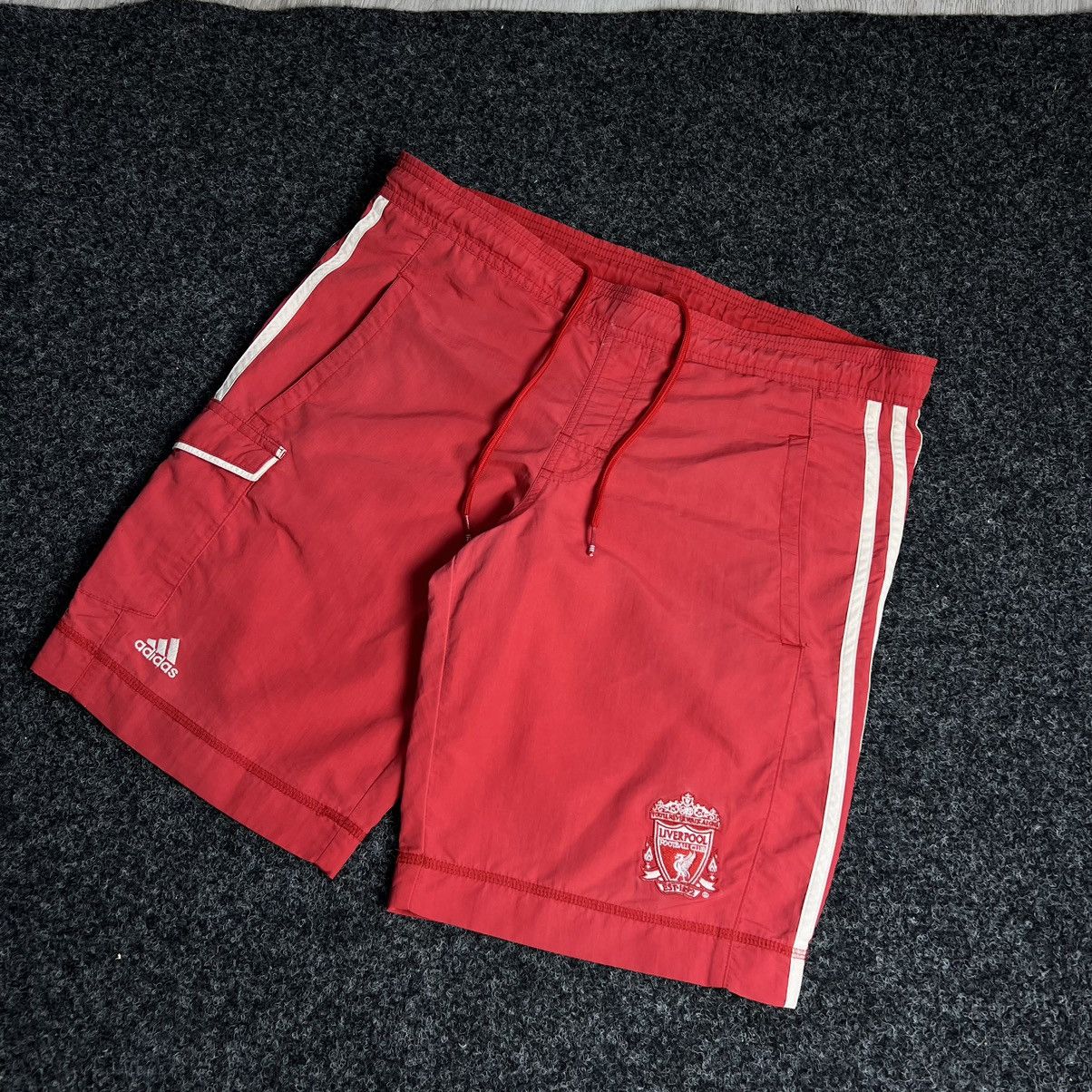 Adidas × Vintage Liverpool 2011 shorts adidas vintage football Size US 30 / EU 46 - 1 Thumbnail
