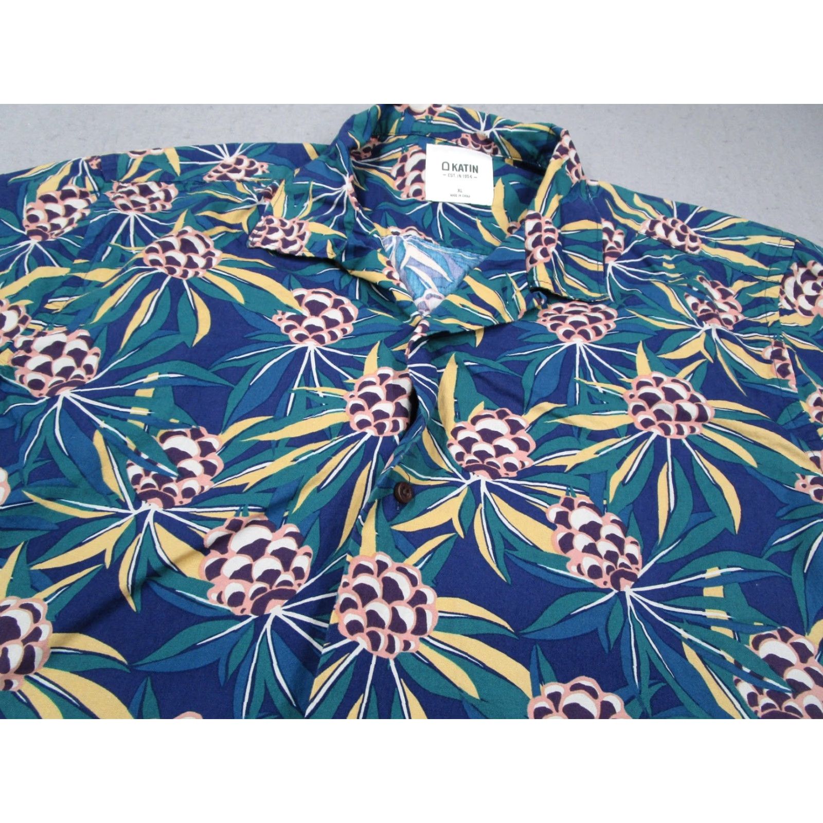 Katin Katin Blue Hawaiian Aloha Shirt Adult XL Short Sleeve Button-Up Floral Tropical Mens Size US XL / EU 56 / 4 - 2 Thumbnail