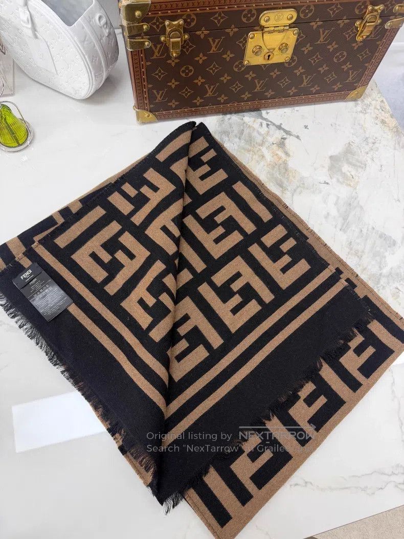 Fendi Fendi Monogrammed FF Fringe Wool Scarf Size ONE SIZE - 2 Thumbnail