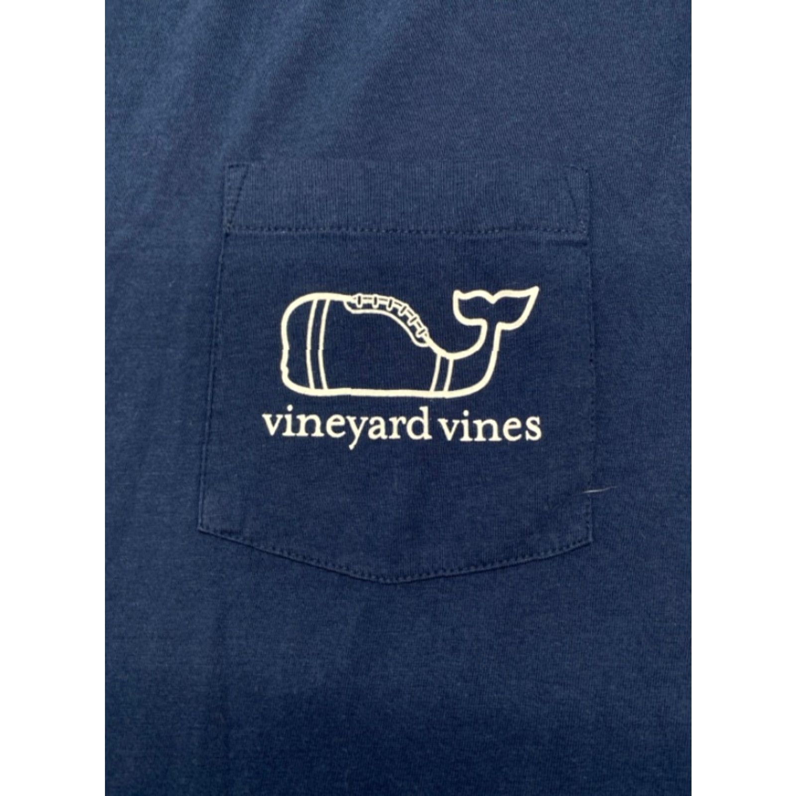 Vineyard Vines Vineyard Vines T-Shirt Mens 2XL Pocket Long Sleeve Blue Football Field 4373 Size US XXL / EU 58 / 5 - 4 Thumbnail