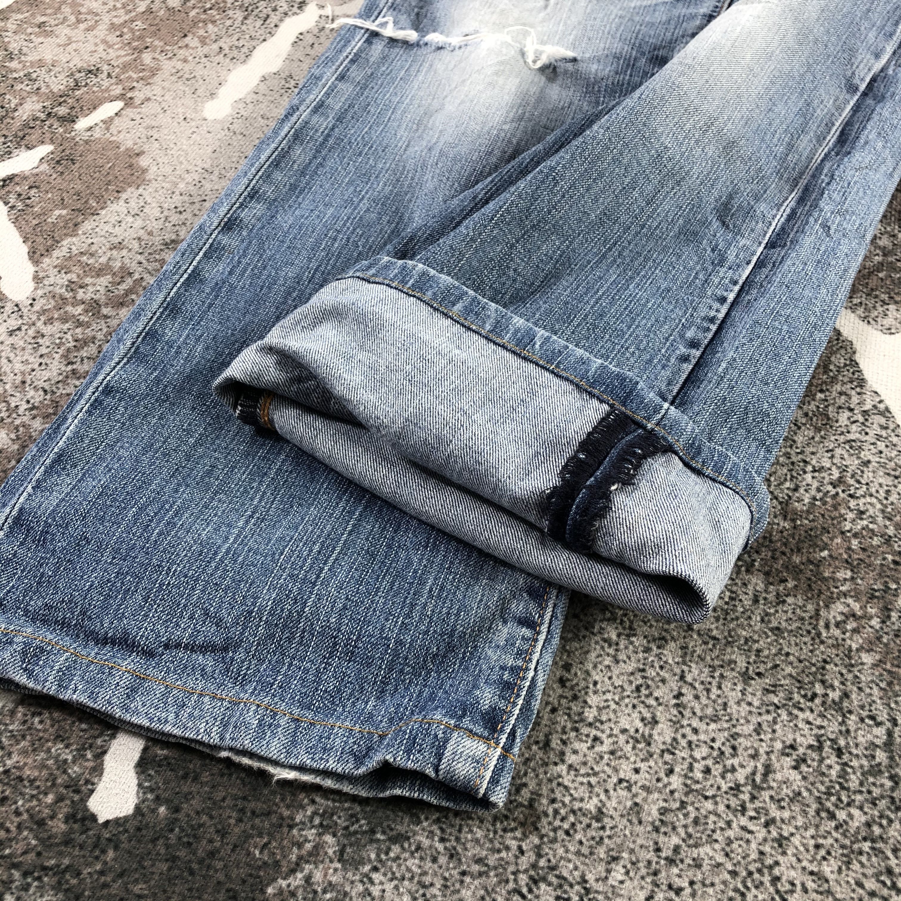 Levi's Levi's 502 Jeans Distress Faded Blue Denim KJ1402 Size US 31 - 7 Thumbnail