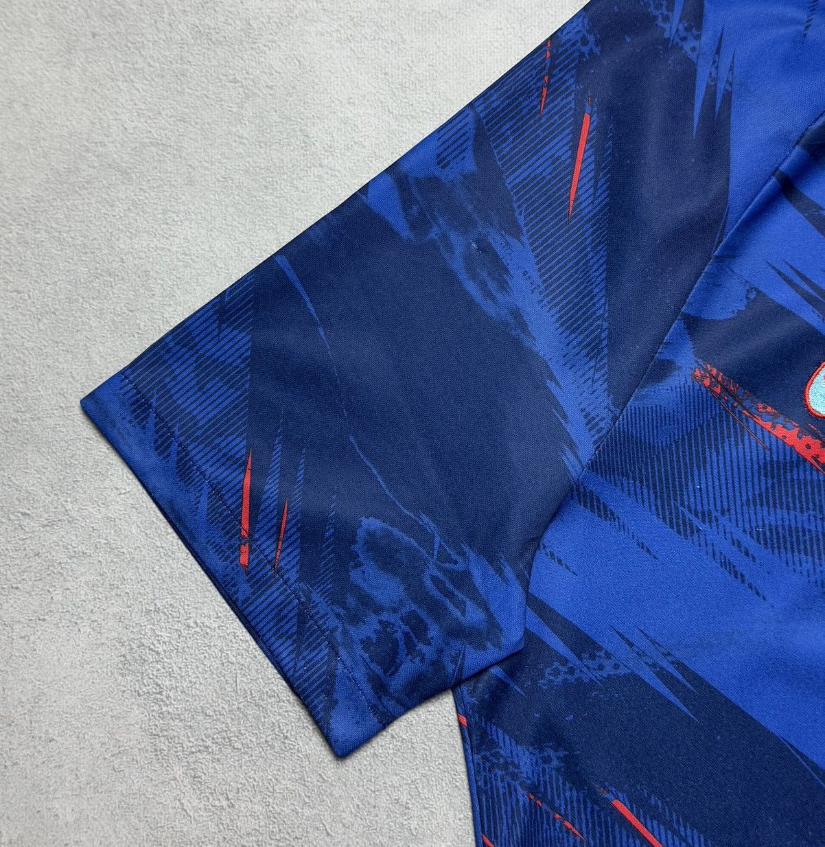 Nike England 2022 2023 Pre-Match Shirt Soccer Jersey Nike Size US L / EU 52-54 / 3 - 5 Thumbnail