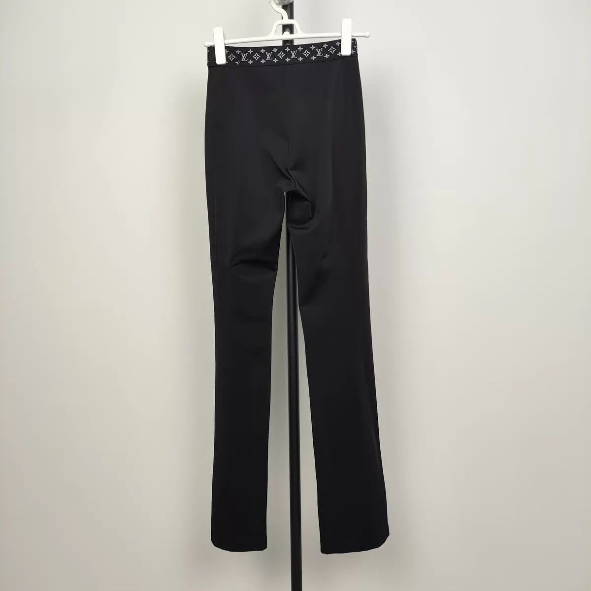 Louis Vuitton LV Women's 34 Black Pants Size 25" / US 0 / IT 36 - 2 Thumbnail