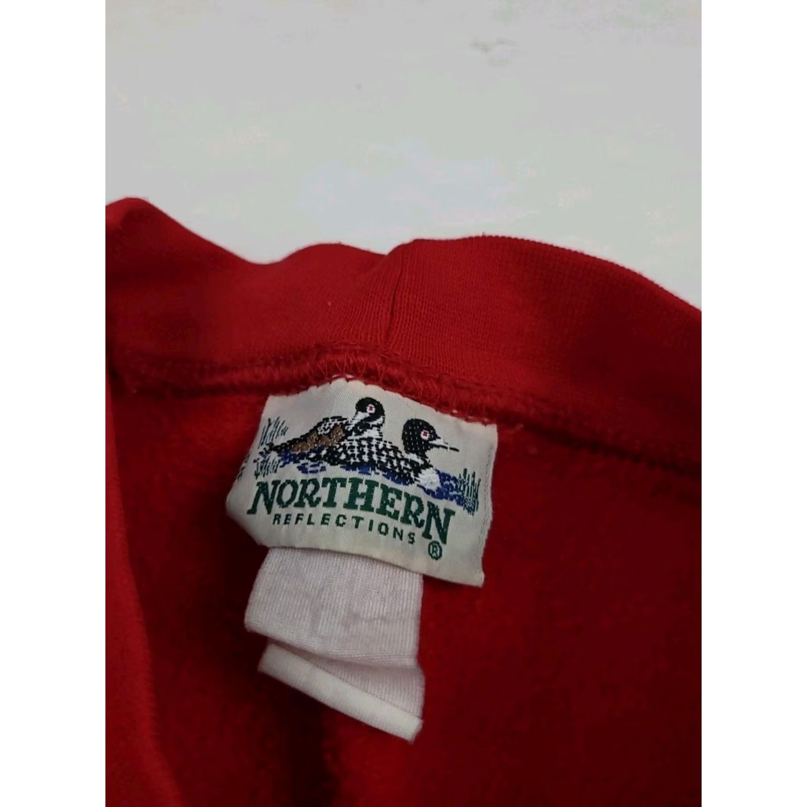 Northern Reflections VINTAGE Northern Reflections Sweatshirt Red 90s Winter Outdoor Scenic Print Pullover Unisex Adults L Mens Womens Size L / US 10 / IT 46 - 4 Thumbnail