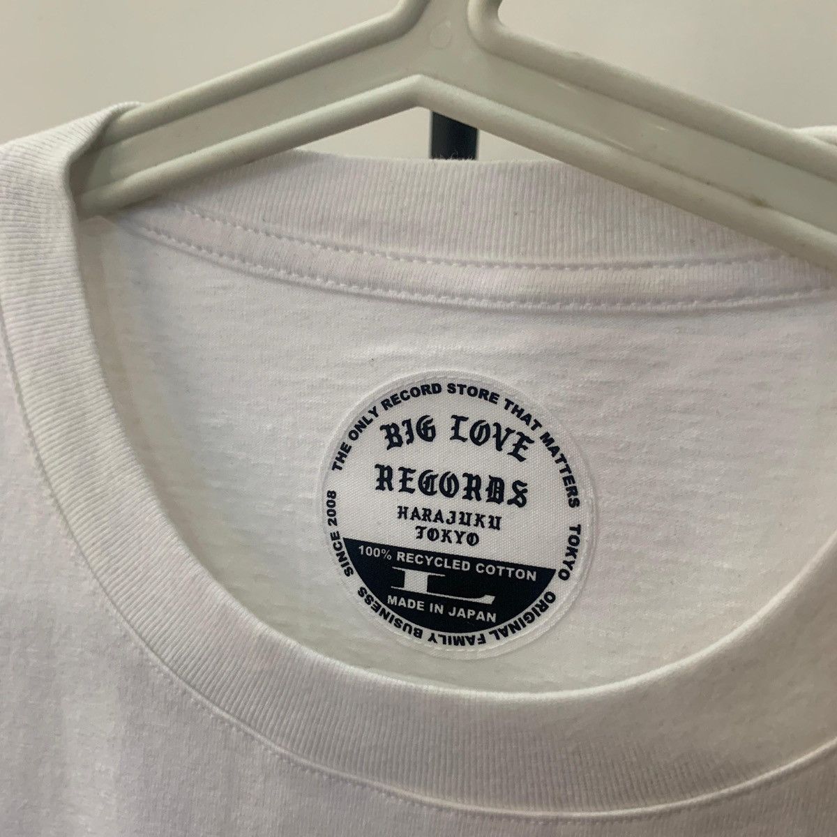 Japanese Brand Big Love Records Classic Logo Tshirt - White Size US L / EU 52-54 / 3 - 5 Thumbnail