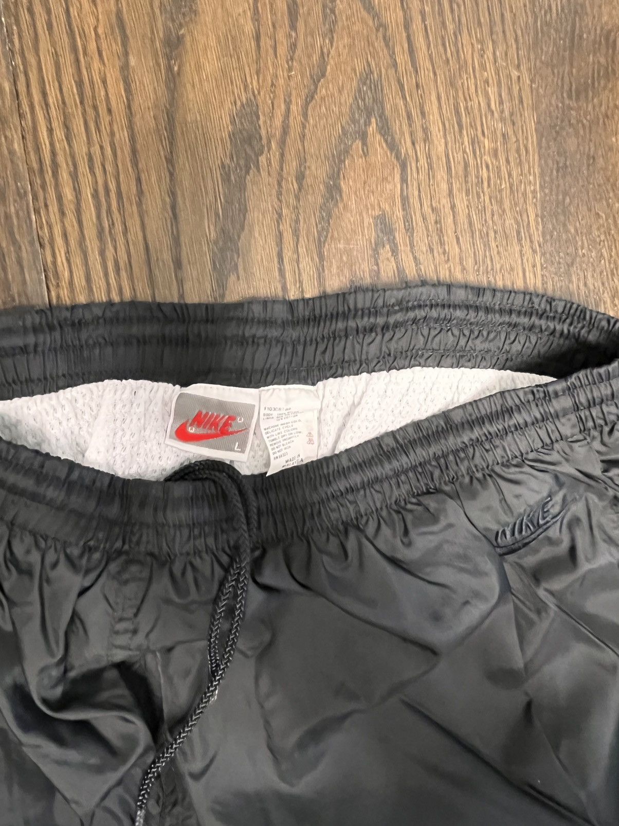Nike Vintage Track pants Nike men’s Size US 34 / EU 50 - 3 Thumbnail