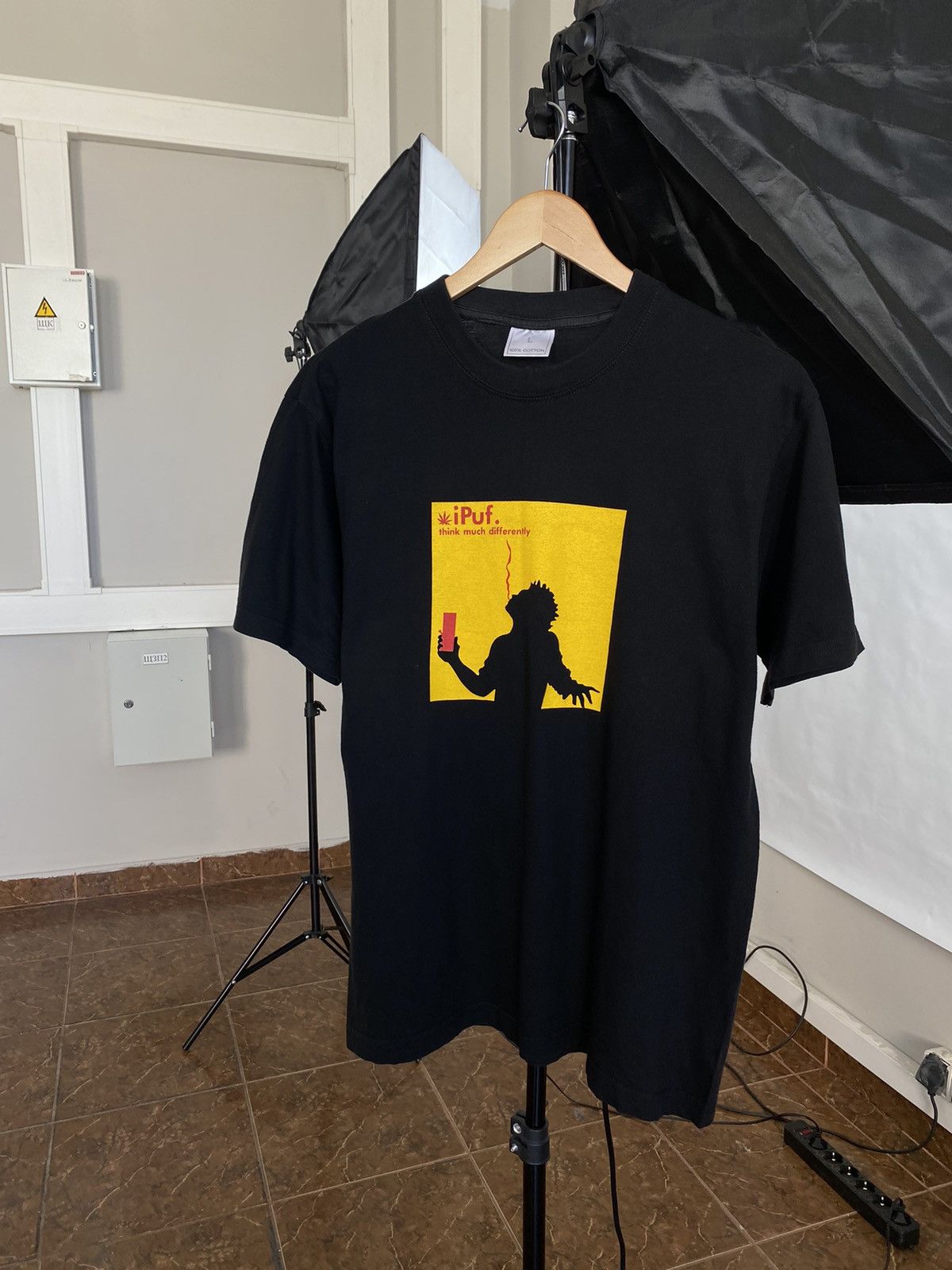 4GSELLER 🇺🇸 Vintage 420 Marijuana Ipuf Amsterdam Cannabis T-Shirt Weed Size US M / EU 48-50 / 2 - 1 Thumbnail