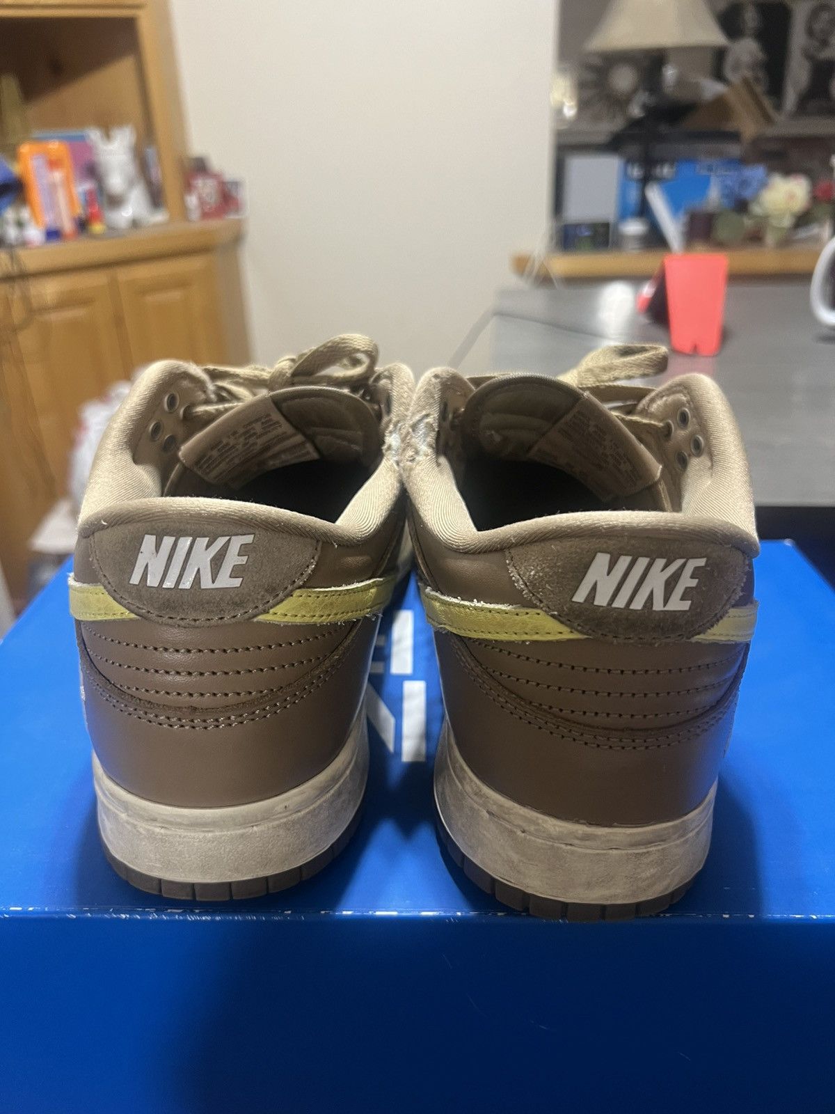 Nike × Undefeated Nike x undefeated sb dunks Size US 9.5 / EU 42-43 - 4 Thumbnail