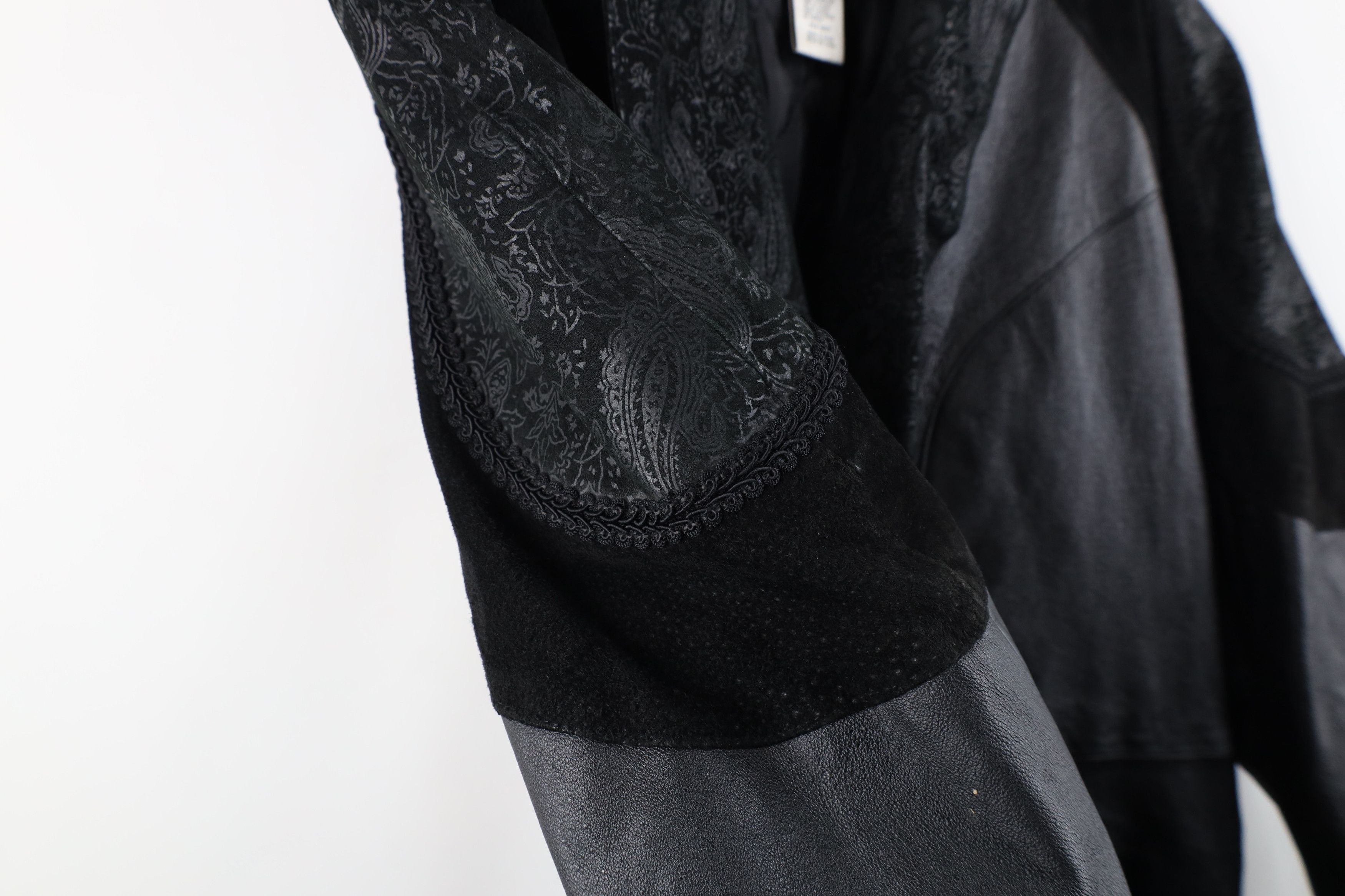 Vintage Vintage 90s Streetwear Gothic Paisley Leather Coat Jacket Size L / US 10 / IT 46 - 7 Thumbnail