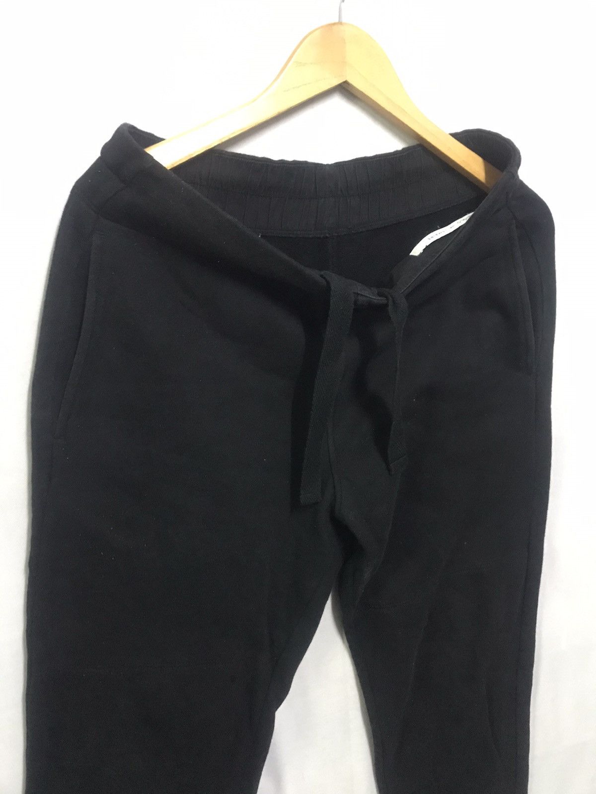 Lemaire × Uniqlo Uniqlo x Lemaire Men’s Black Joggers Size US 33 - 4 Thumbnail