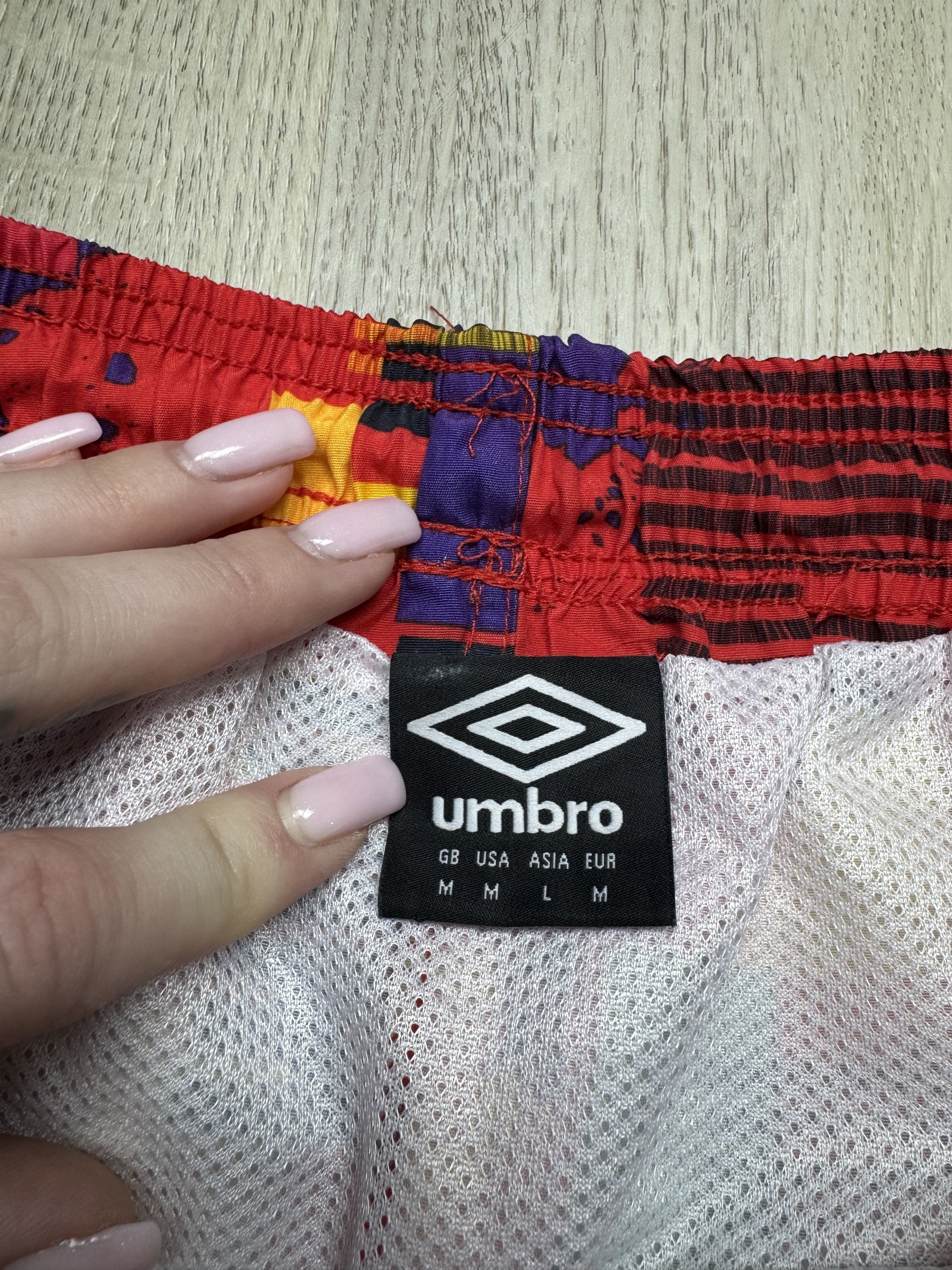 Umbro Umbro Mens Nylon Shorts Size US 32 / EU 48 - 5 Thumbnail