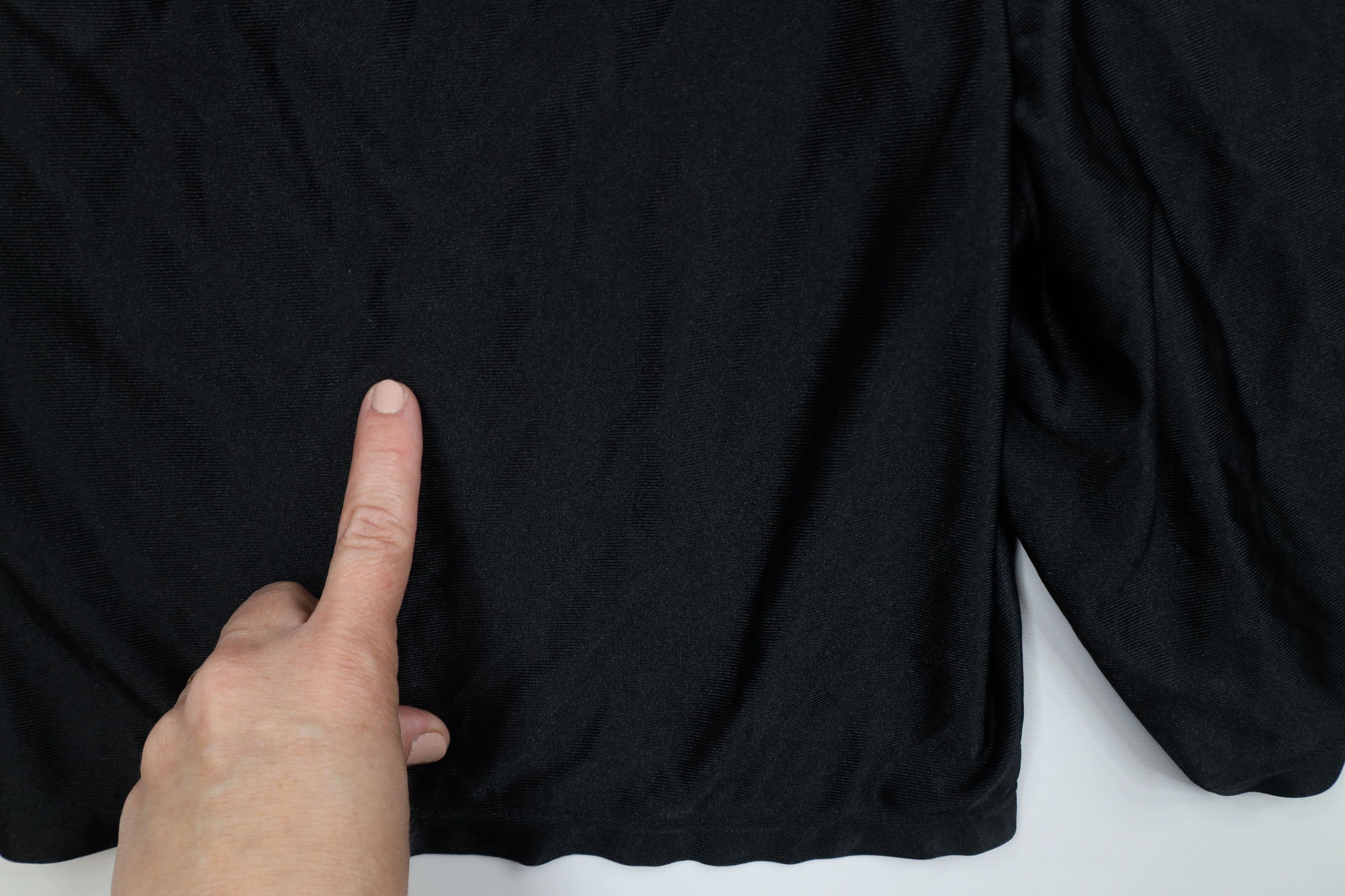 Nike × Vintage Vintage 90s Nike Mini Swoosh Gym Basketball Shorts Black USA Size US 34 / EU 50 - 12 Thumbnail