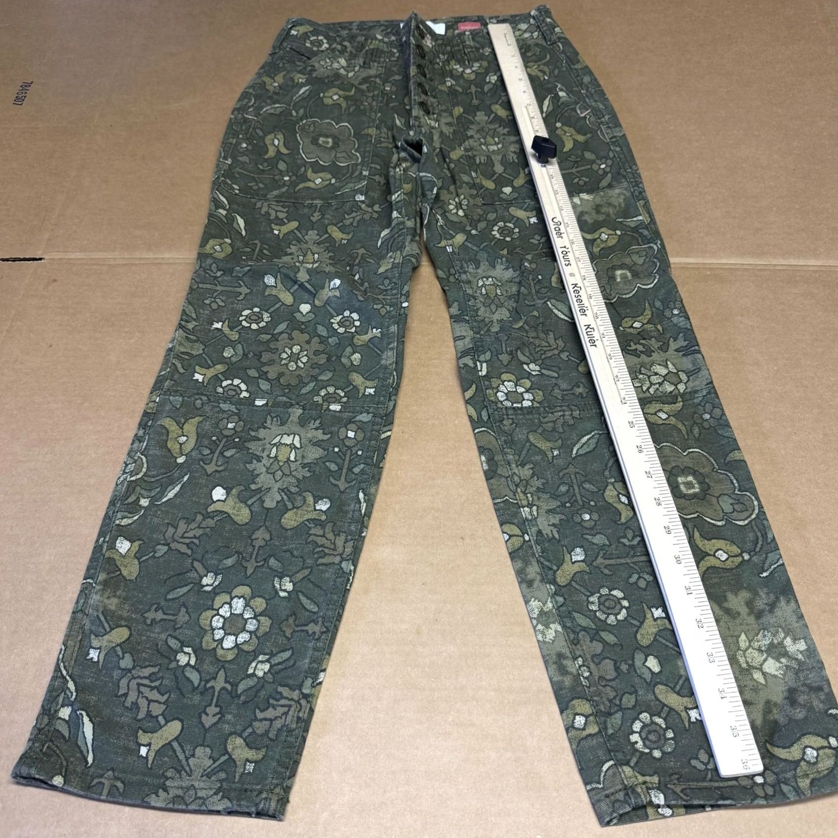 Anthropologie Anthropologie Pants Womens 27 Green Floral Twill Chino Relaxed Straight Pockets Button Fly Spring Casual Mens Womens Girls Boys? Size 27" / US 4 / IT 40 - 4 Thumbnail
