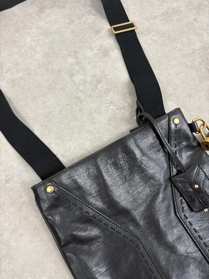 Yves Saint Laurent AW2002 Yves Saint Laurent Black Lock Crossbody Leather Bag Size ONE SIZE - 5 Thumbnail