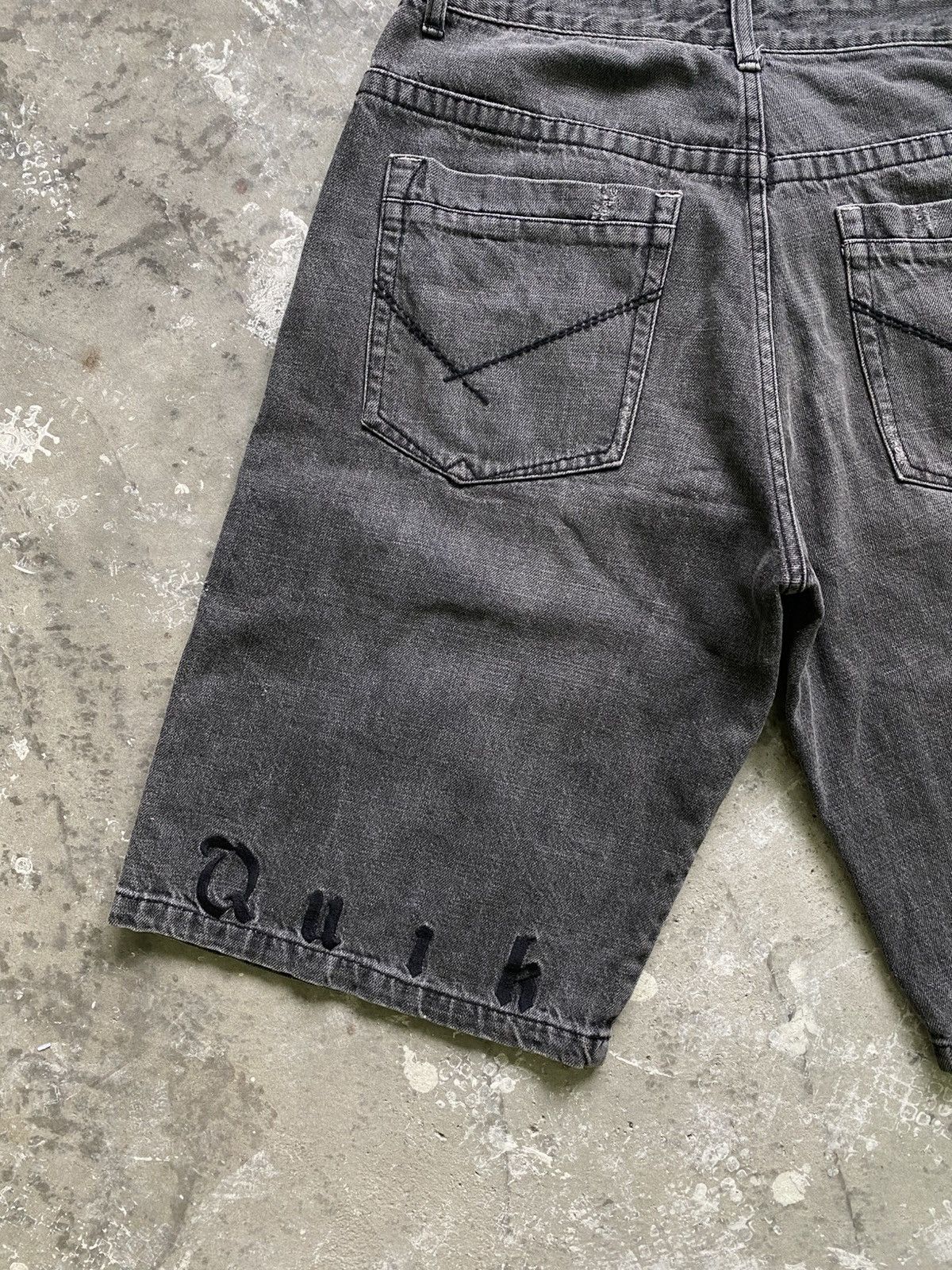 Quiksilver × Vintage Vintage Quiksilver Emberoidery Spellout Denim Short Pants Size US 33 - 2 Thumbnail