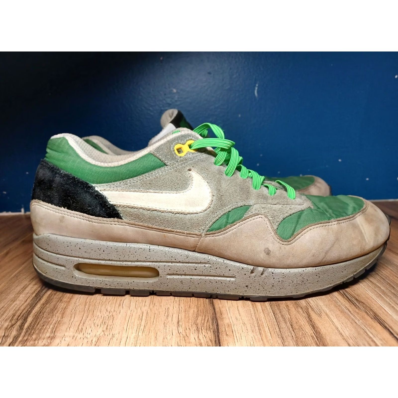 Nike VINTAGE Nike Air Max 1 2006 Skulls Pack Classic Green Sneakers size 9.5 Mens Shoes Size US 10 / EU 43 - 3 Thumbnail