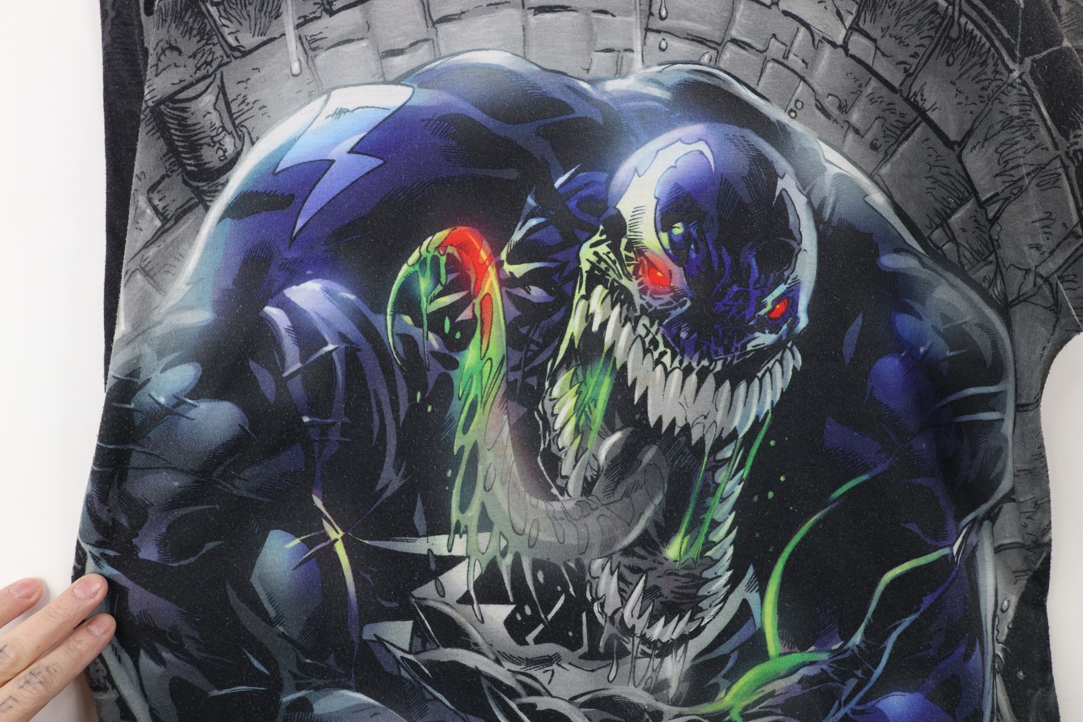 Vintage Vintage Y2K Marvel Comics Venom All Over Print T-Shirt Size US S / EU 44-46 / 1 - 4 Thumbnail