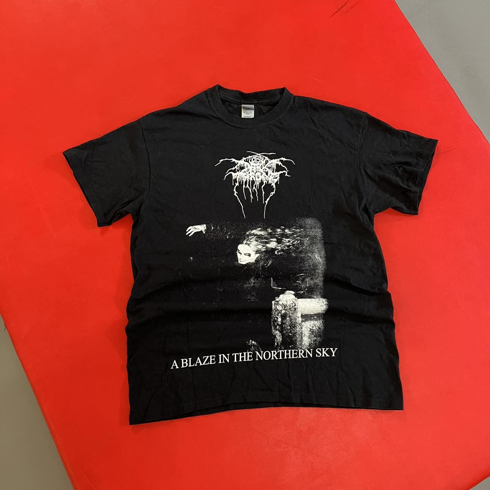 Band Tees × Gildan × Vintage Vintage Darkthrone Blaze In The Northen Sky Metal Tee Size US M / EU 48-50 / 2 - 1 Thumbnail