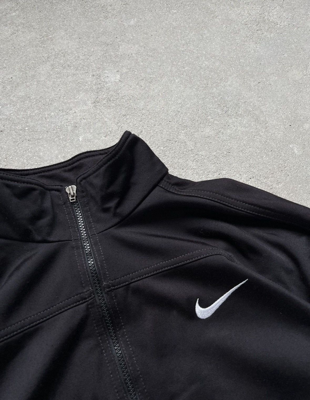 Nike Vintage Nike Zip Sweatshirt Size US L / EU 52-54 / 3 - 5 Thumbnail