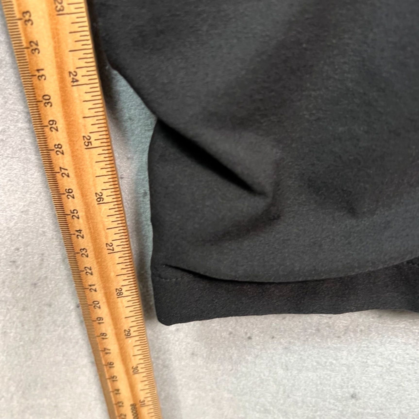 Uniqlo Uniqlo Pants Men Slim Straight Leg Lined Heattech Black 26-27 30 Inseam Size Small Chino Casual Runtime: 7/10 Shirt? Wait. Size US 29 - 6 Thumbnail