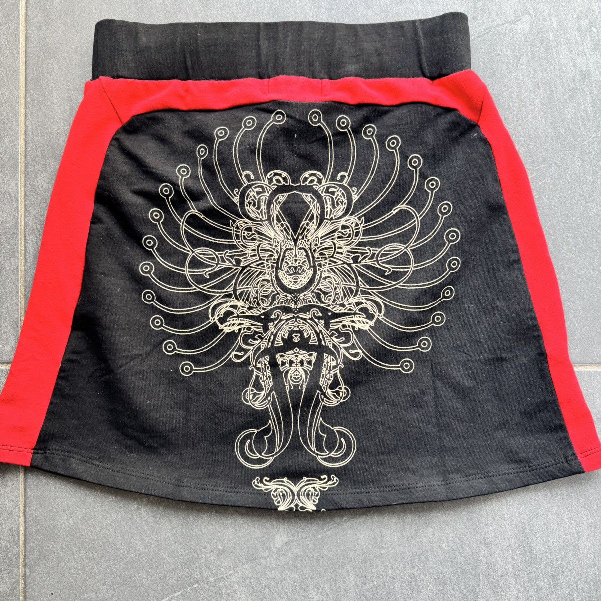 Custo Barcelona × Vintage Custo Barcelona Vintage Y2K Lady Printed Mini Skirt Size 27" / US 4 / IT 40 - 2 Thumbnail