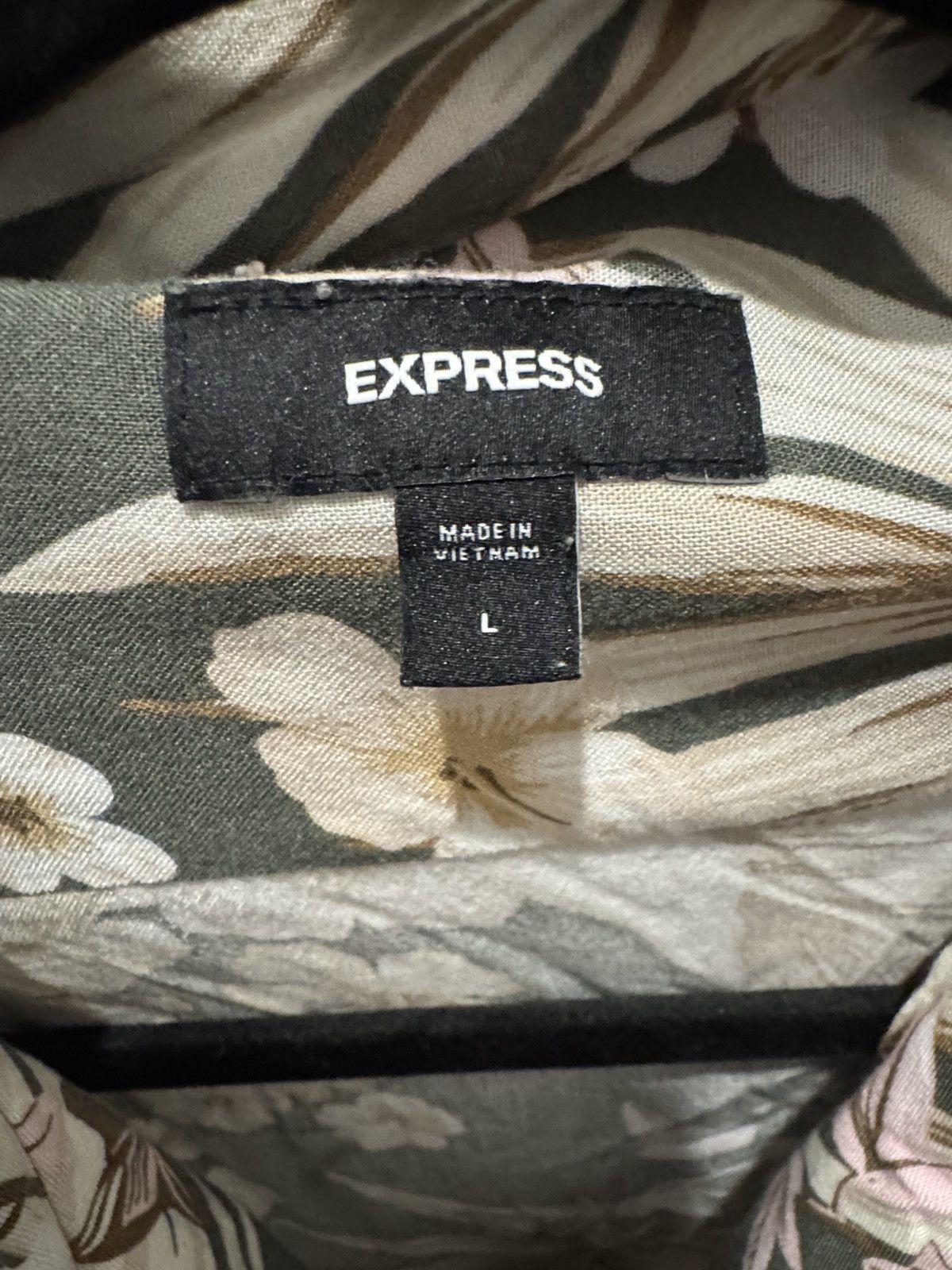 Express Express Tropical Floral Camp Collar Rayon Shirt L Size US L / EU 52-54 / 3 - 3 Thumbnail