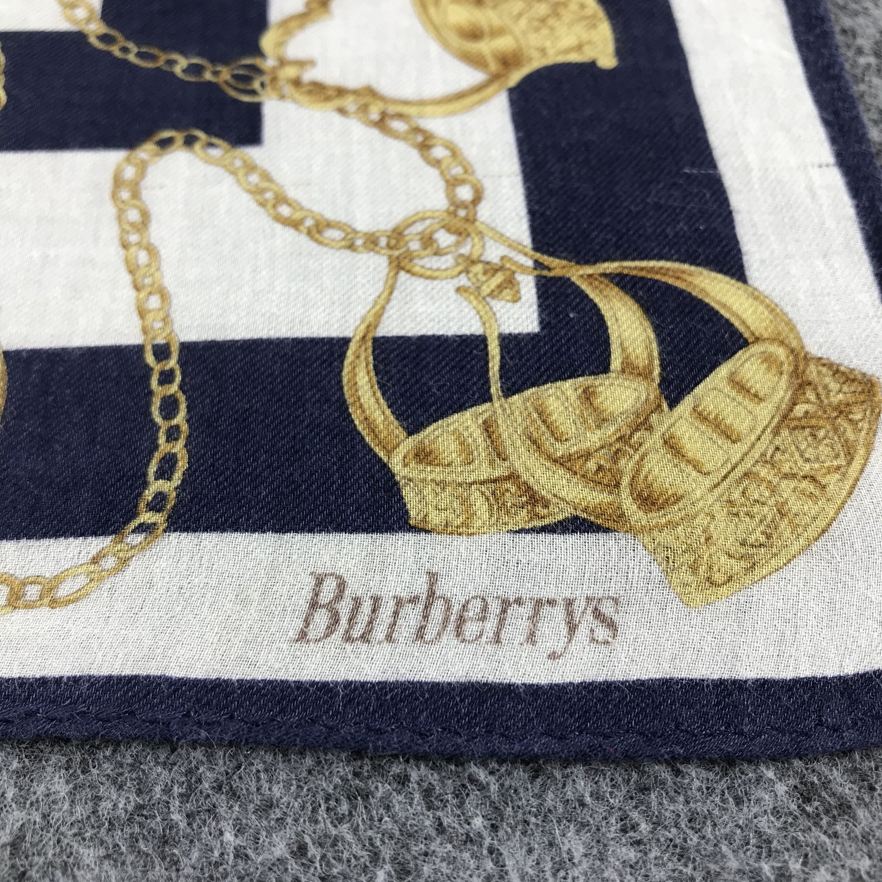 Burberry Burberrys Luxury Handkerchief Neckerchief Bandana H553 Size ONE SIZE - 4 Thumbnail