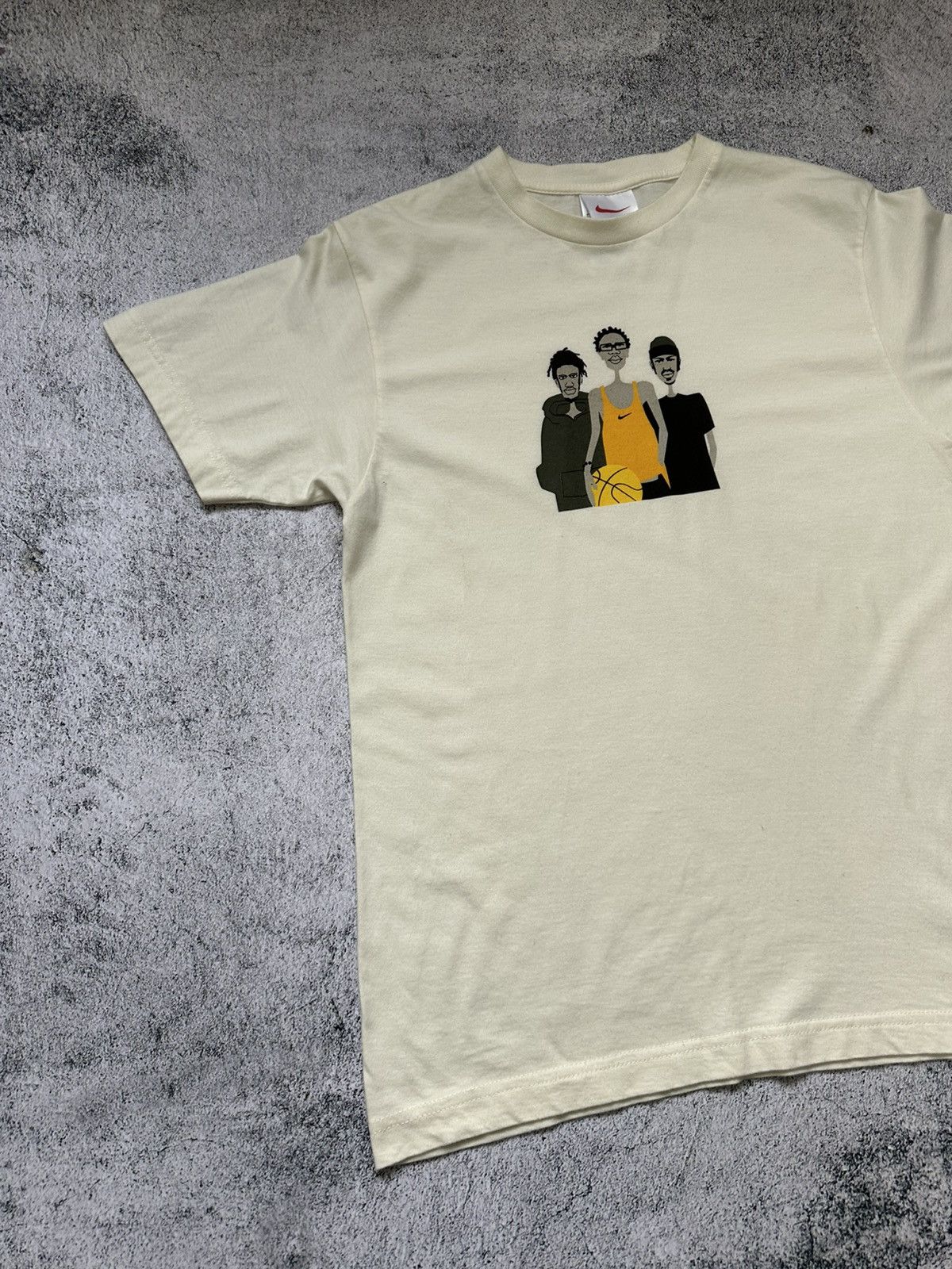 Nike Vintage Nike T-shirt Basketball Print Centre Size US XS / EU 42 / 0 - 6 Thumbnail
