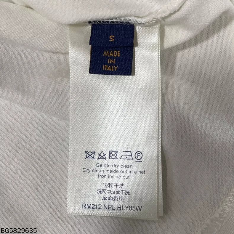 Louis Vuitton Louis Vuitton Flocked Bullet Screen Logo Short Sleeve- Size S / US 4 / IT 40 - 6 Thumbnail
