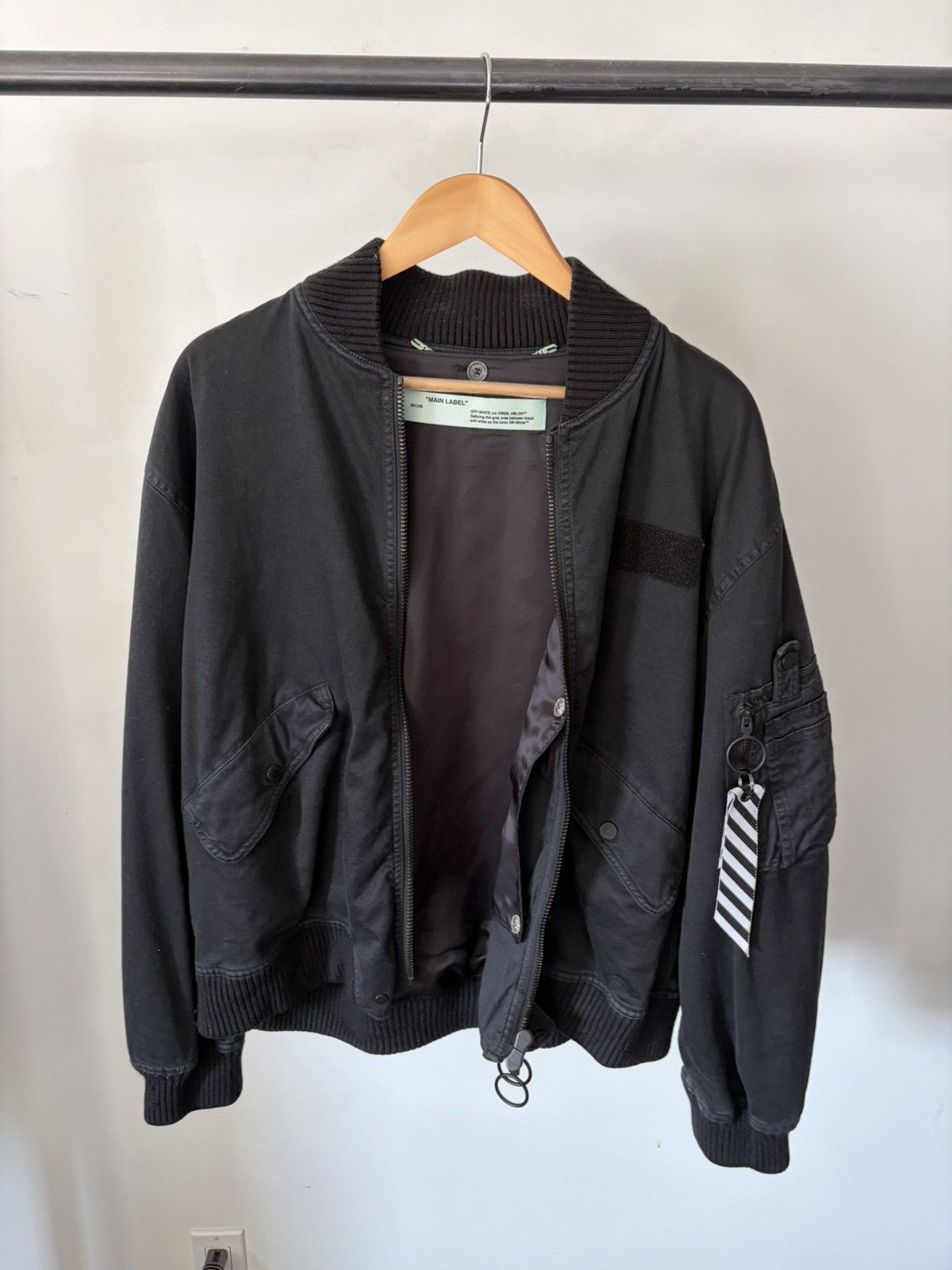 Off-White Street Bomber Size US L / EU 52-54 / 3 - 1 Thumbnail
