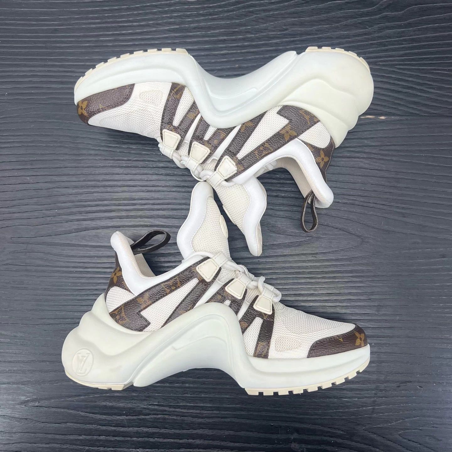 Louis Vuitton LV Archlight White Monogram Sneakers 36 New Size US 5.5 / IT 35.5 - 2 Thumbnail