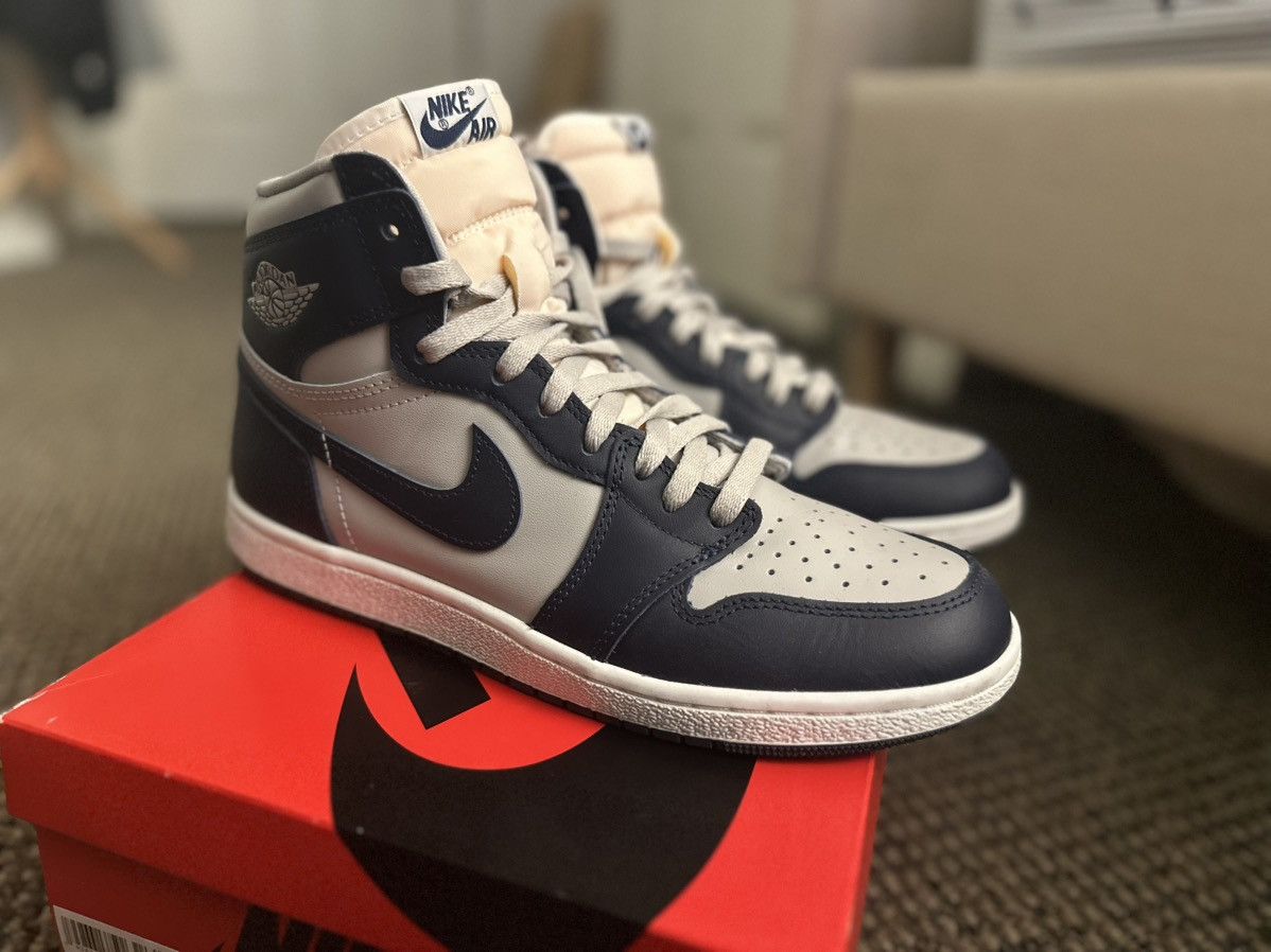 Nike Jordan 1 Georgetown Size US 10 / EU 43 - 2 Thumbnail