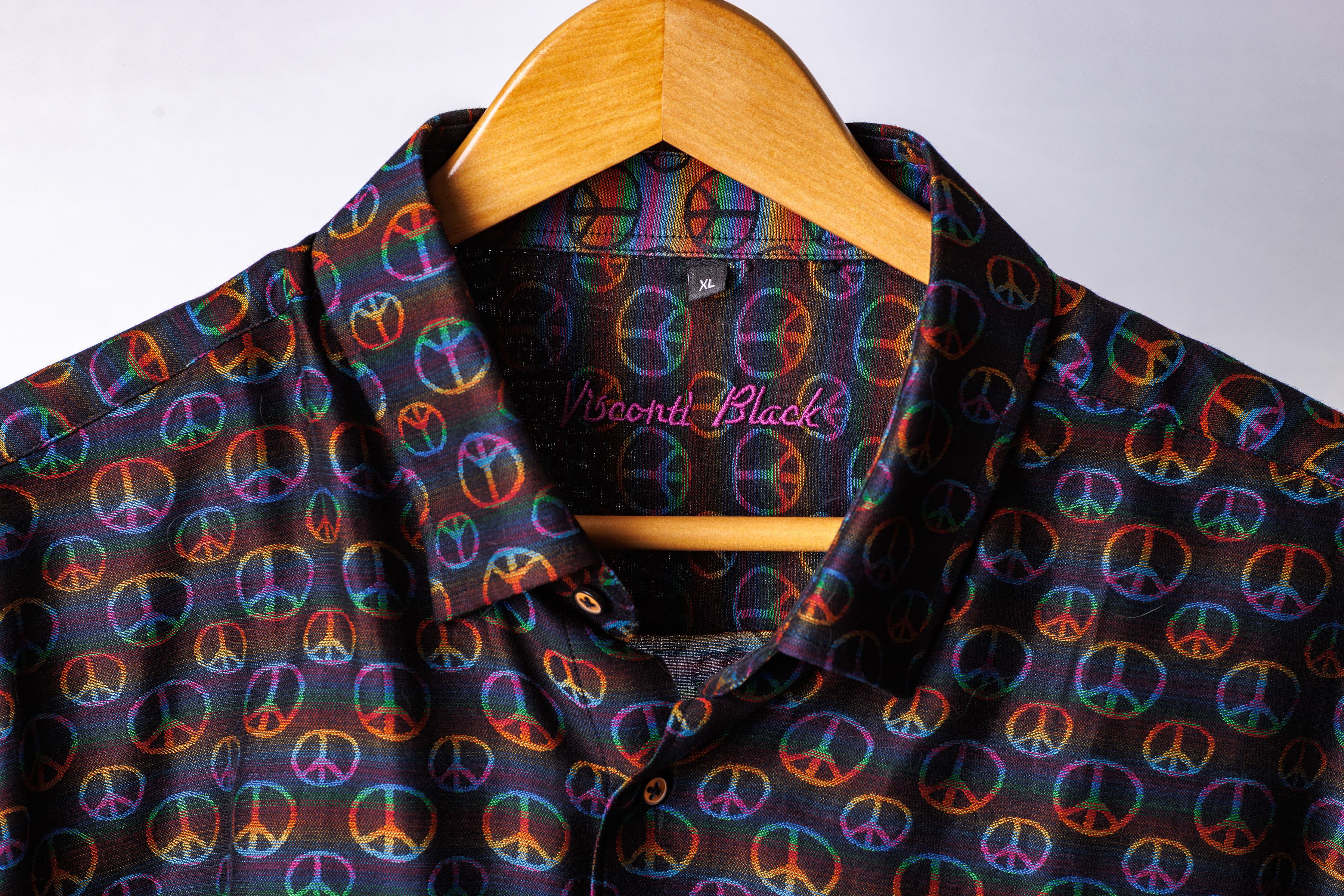 Luchiano Visconti Visconti “Peace” Dress Shirt – XL, Rainbow Contrast Cuffs Size US XL / EU 56 / 4 - 4 Thumbnail