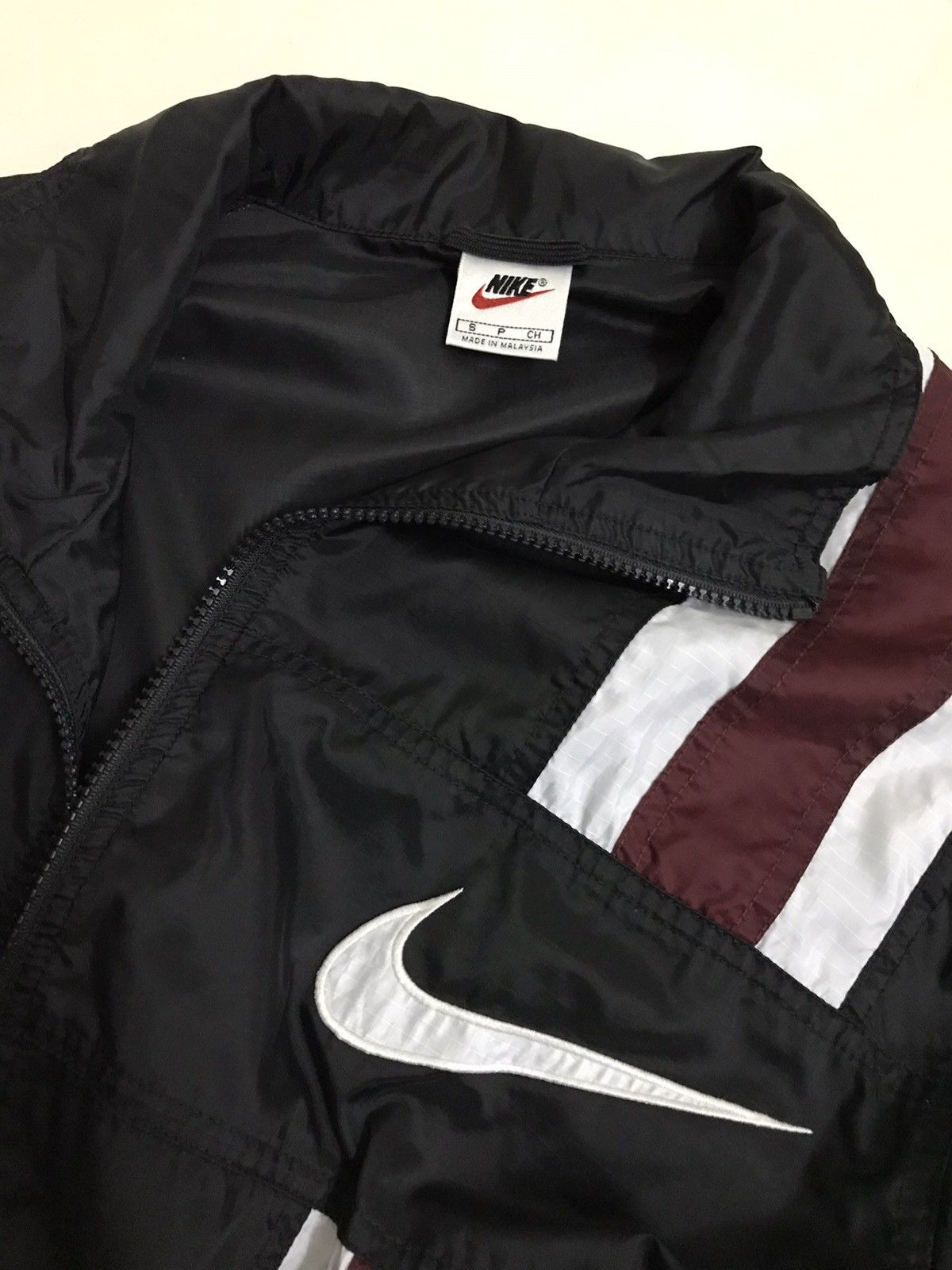 Nike Vintage Big Swoosh Windbreaker Jacket
