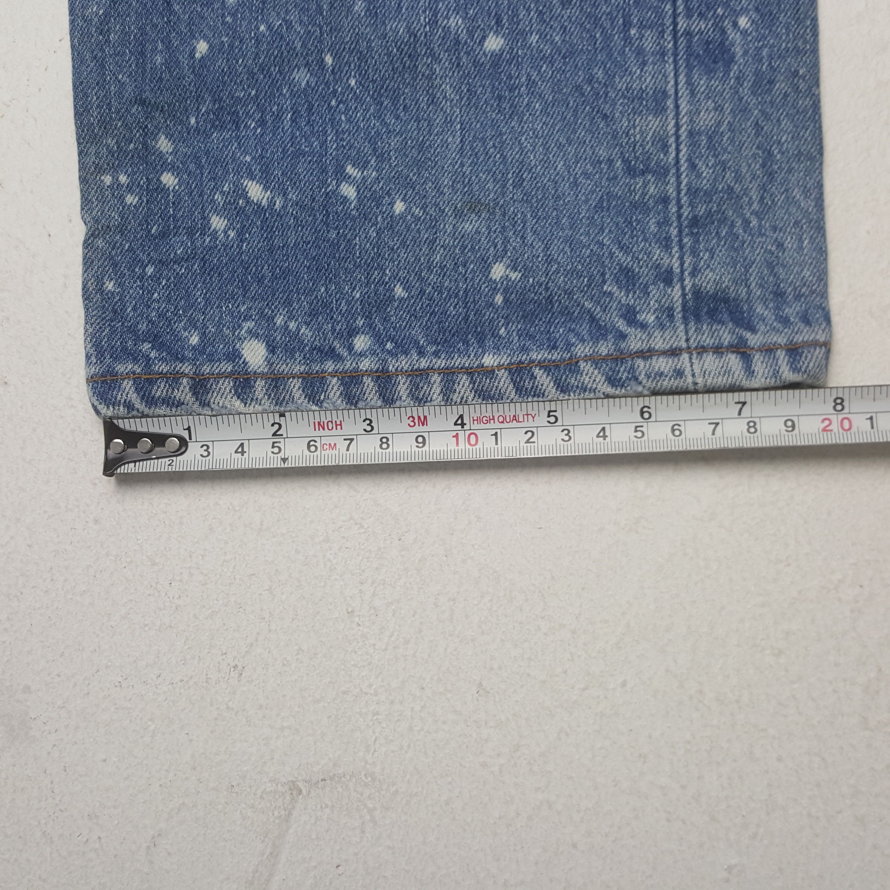 Vintage Levi's 501 Distressed Grunge Style Denim Jeans